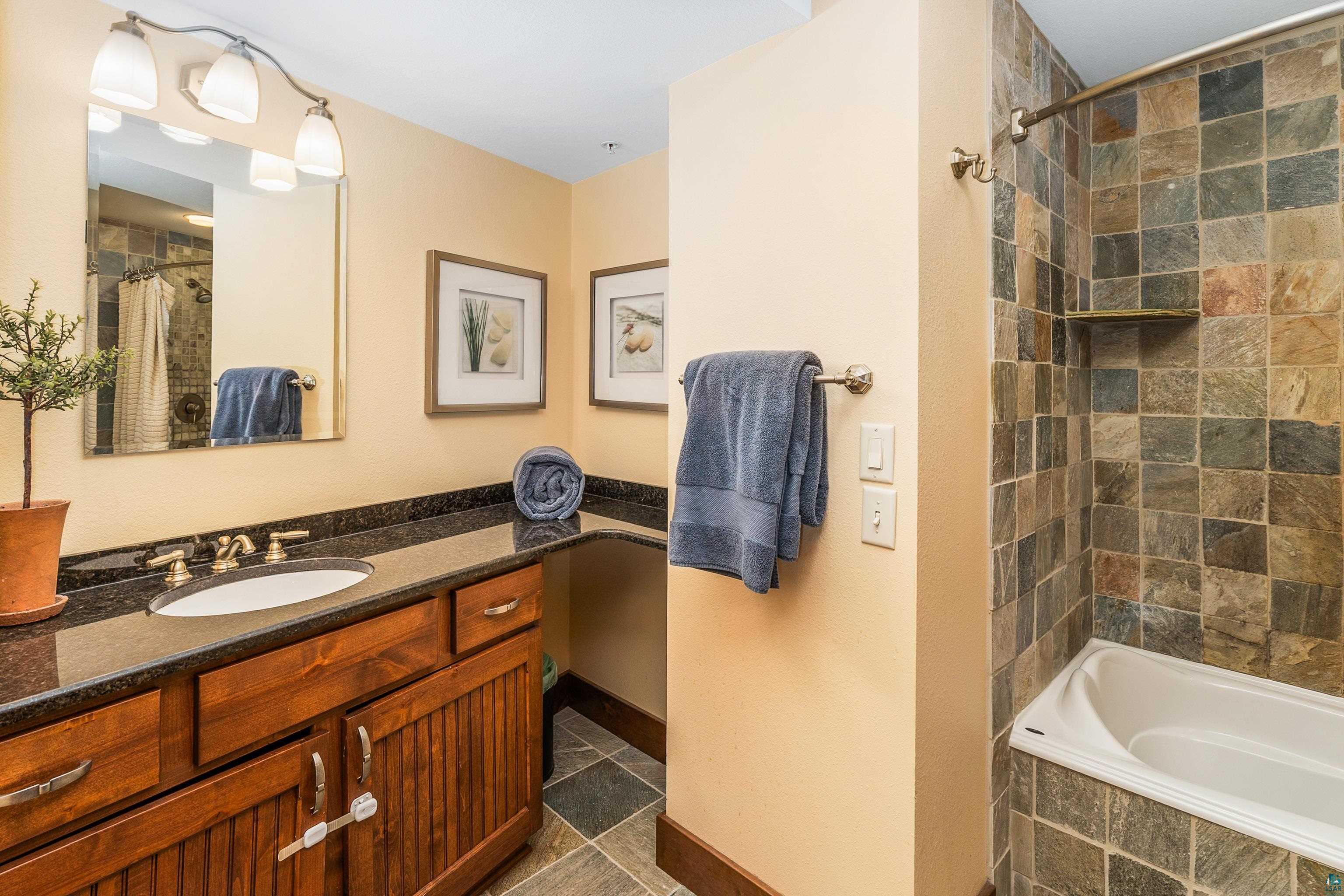 2126- L205 Water St, #L205, Duluth, MN 55812 Listing Photo  41