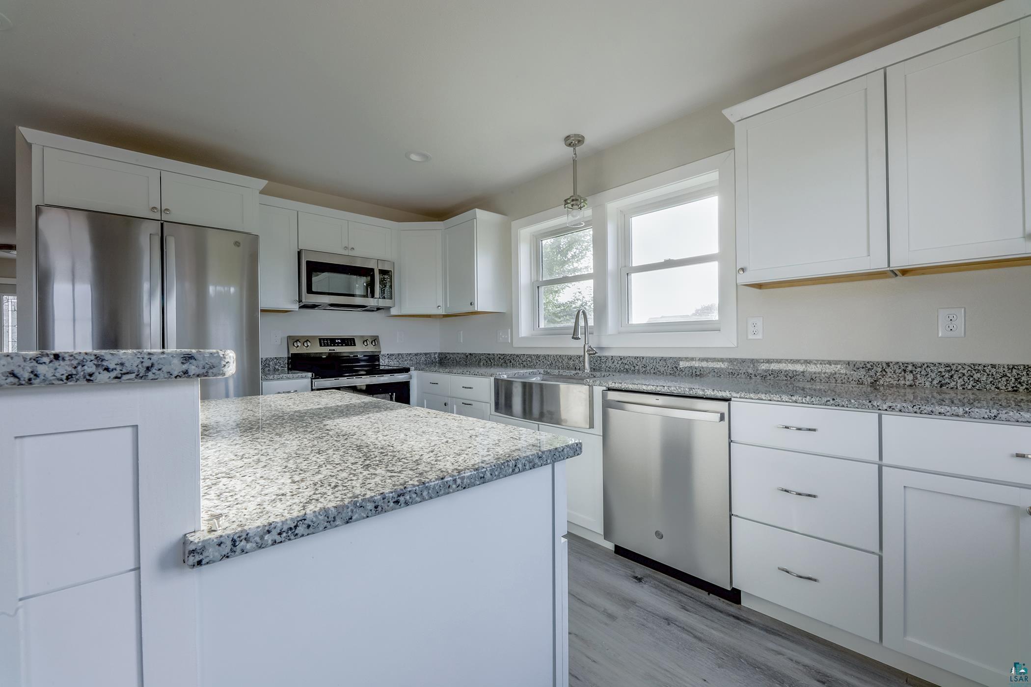 411 4th Ave, Two Harbors, MN 55616 Listing Photo  6