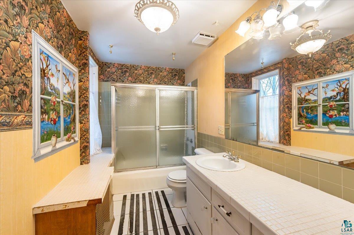 2510 E Superior St, Duluth, MN 55812 Listing Photo  19