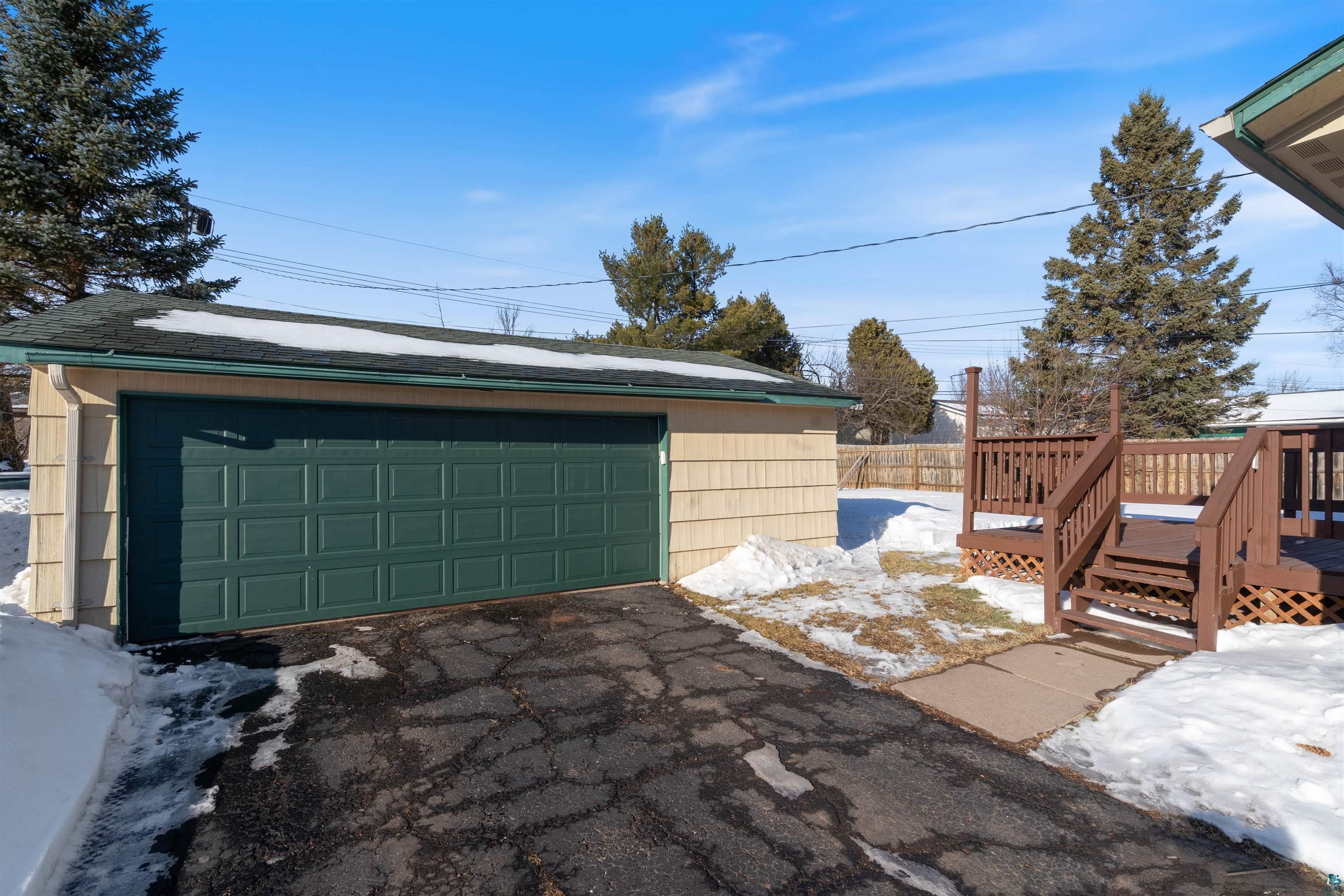 106 Edison Blvd, Silver Bay, MN 55614 Listing Photo  3