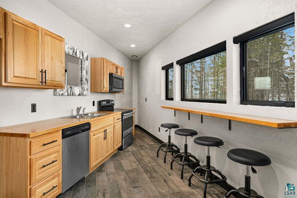 1430 Stoney Point Dr, Duluth, MN 55804 Listing Photo  42