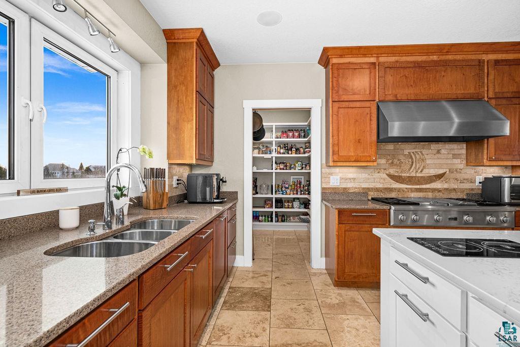3725 North Ridge Rd, Duluth, MN 55804 Listing Photo  14
