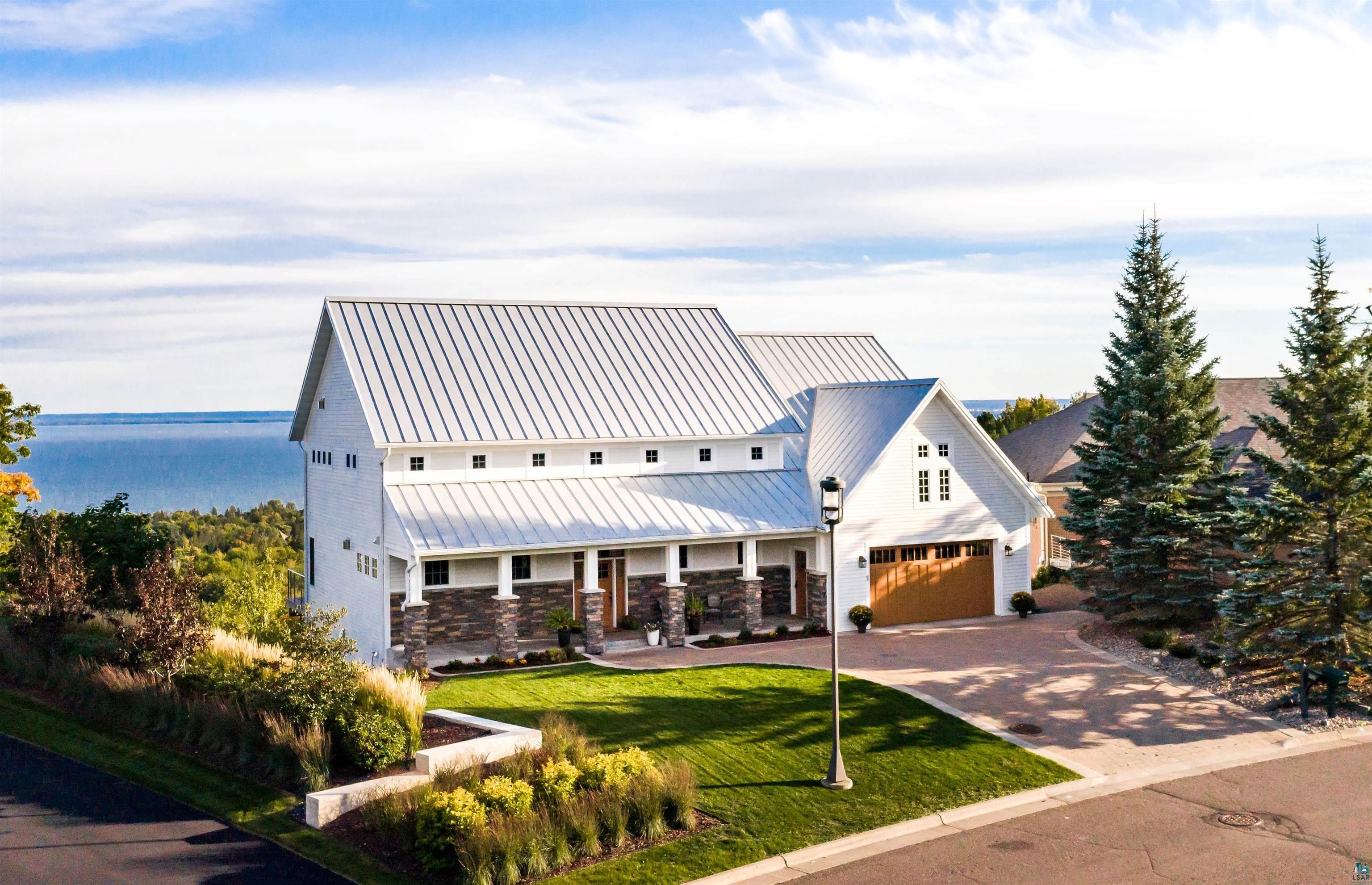 3725 North Ridge Rd, Duluth, MN 55804 Listing Photo  3