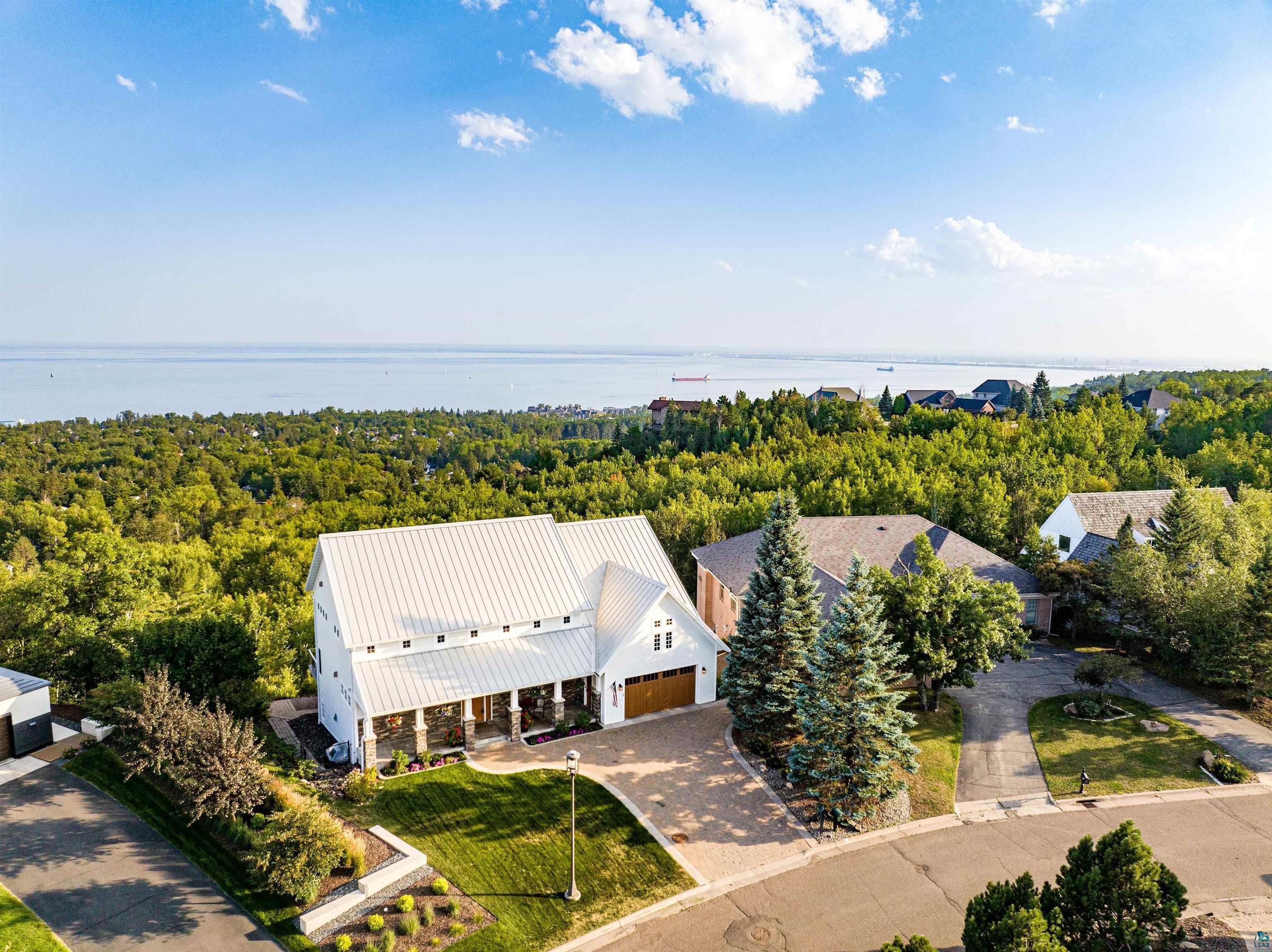 3725 North Ridge Rd, Duluth, MN 55804 Listing Photo  4