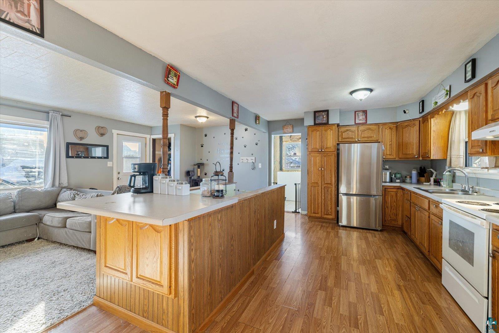 24 Fern Crt, Babbitt, MN 55706-1218 Listing Photo  2