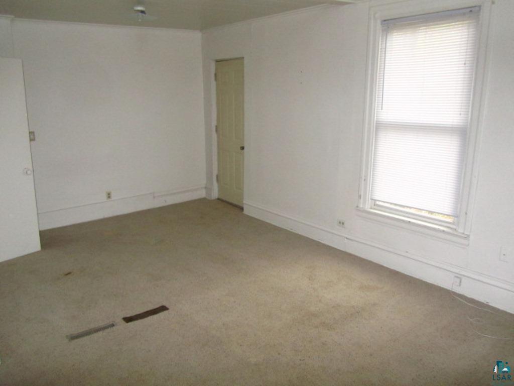 10-12 S 16th Ave E, Duluth, MN 55812 Listing Photo  17
