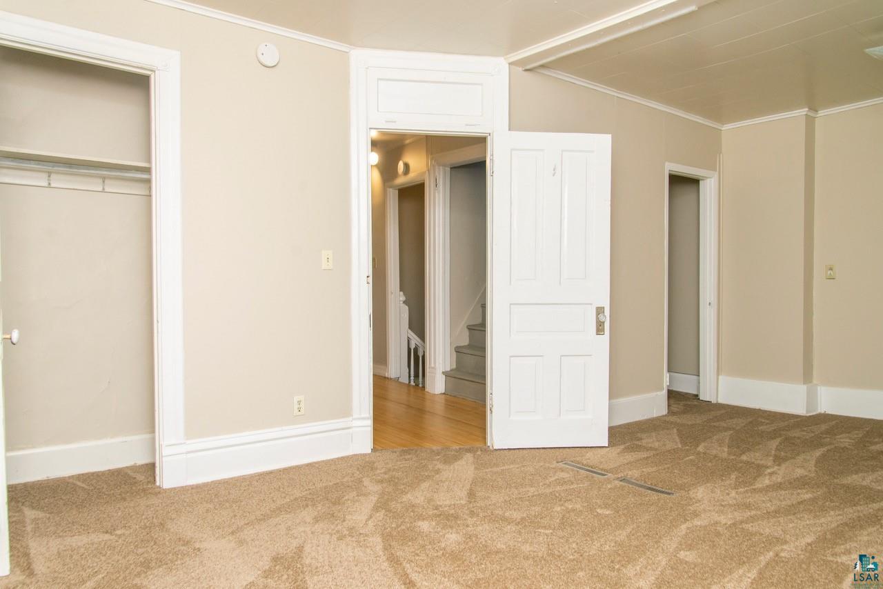 10-12 S 16th Ave E, Duluth, MN 55812 Listing Photo  6