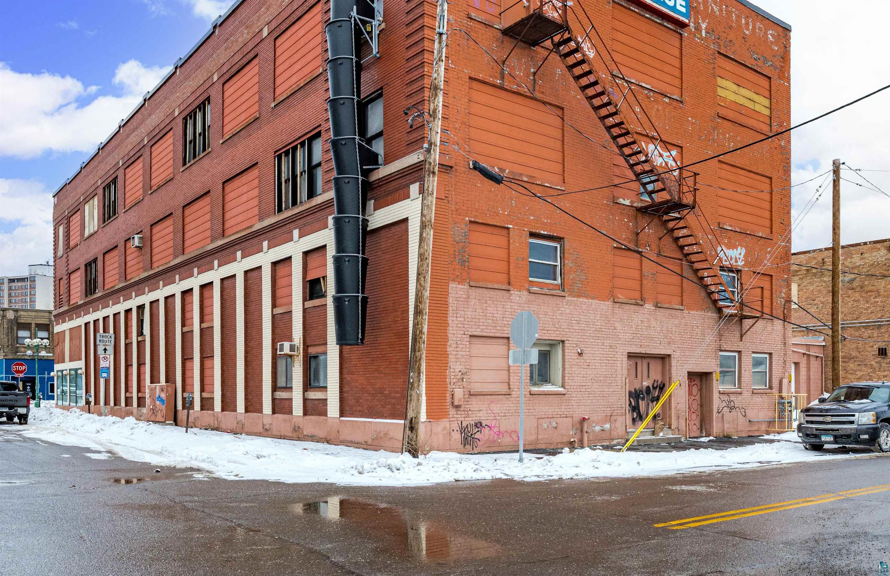 2030-32 W Superior St, Duluth, MN 55806 Listing Photo  3