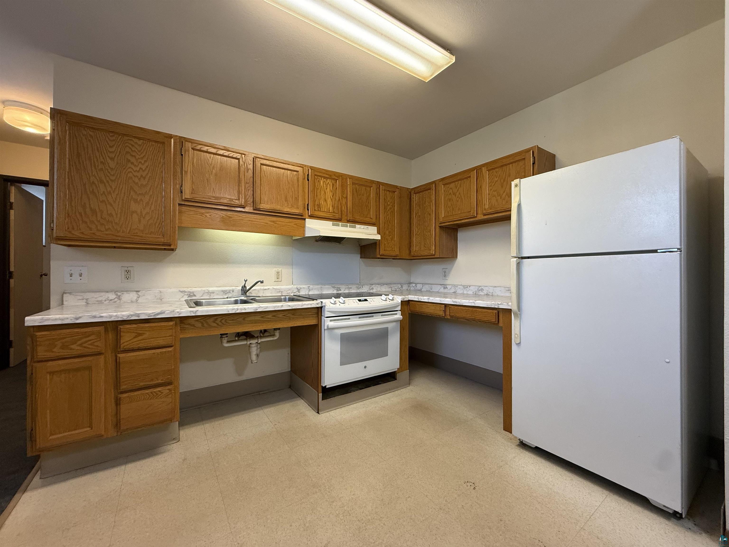 522 Chapple Ave, Ashland, WI 54806 Listing Photo  5