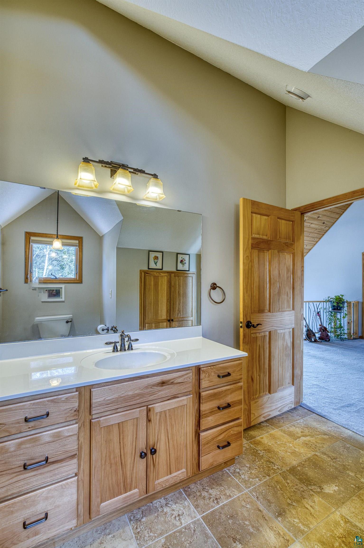 2472 Cliff View Cr, Two Harbors, MN 55616 Listing Photo  29