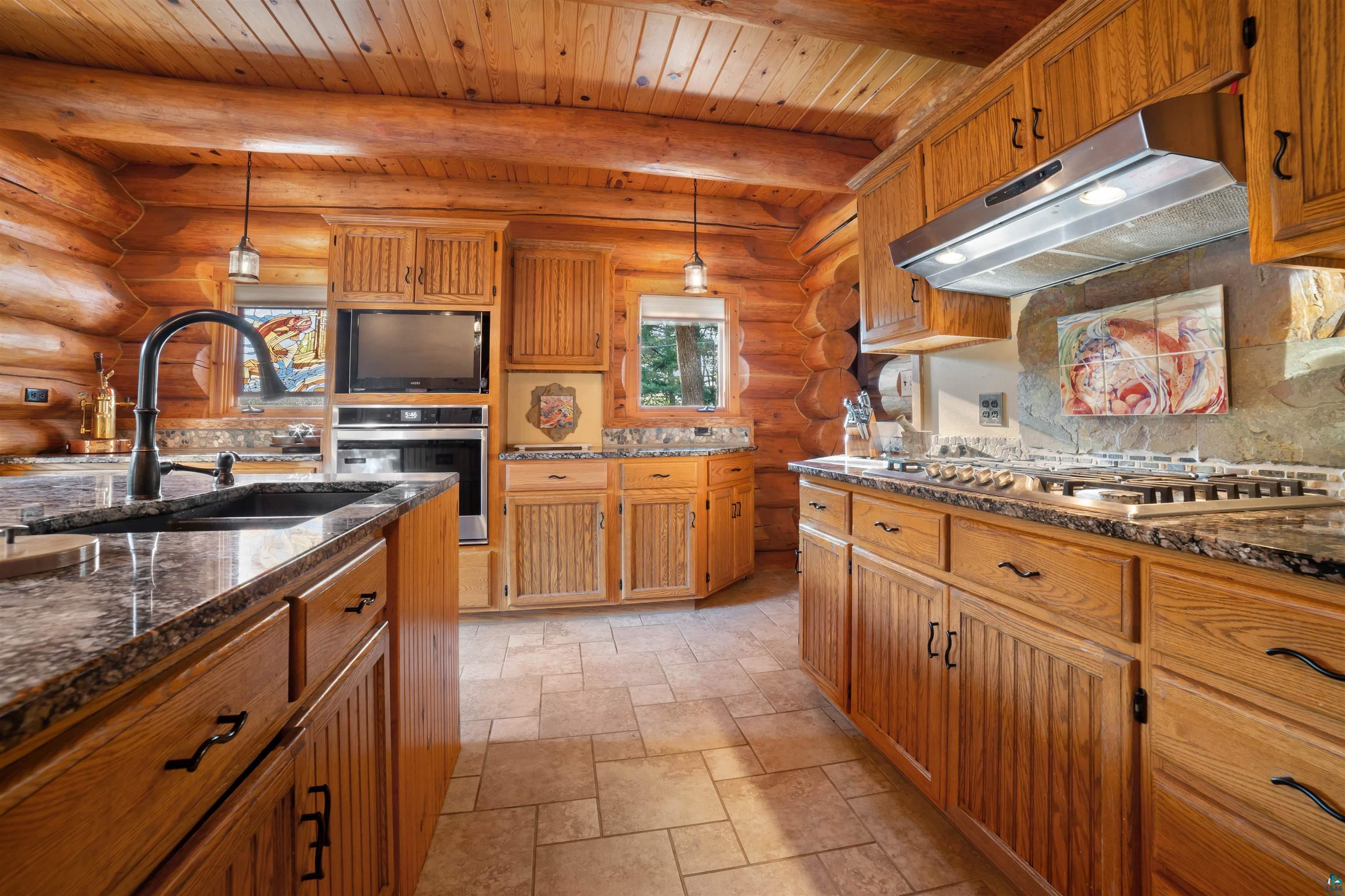 8280 S County Rd A, Superior, WI 54880 Listing Photo  15