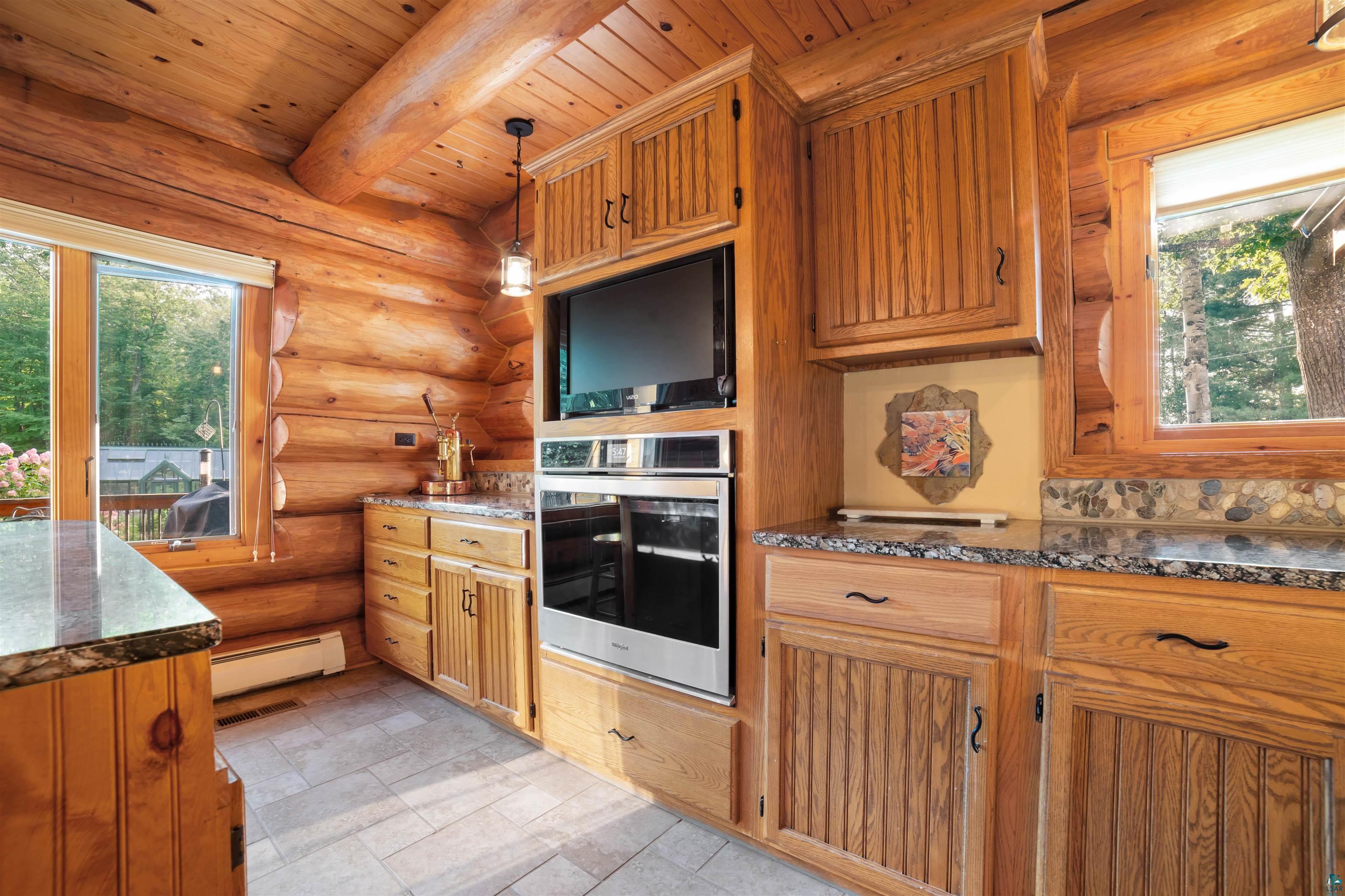 8280 S County Rd A, Superior, WI 54880 Listing Photo  16