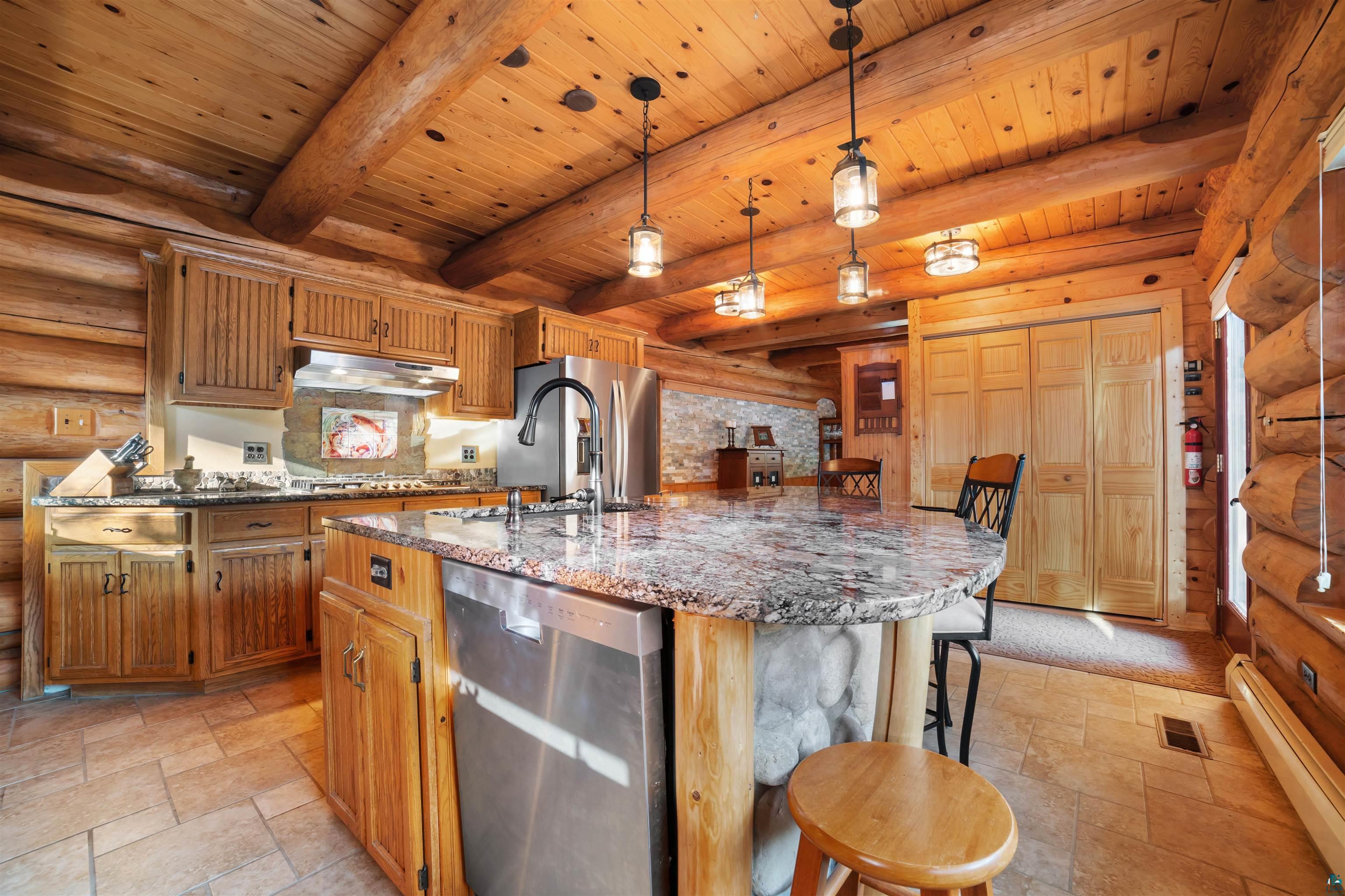 8280 S County Rd A, Superior, WI 54880 Listing Photo  17