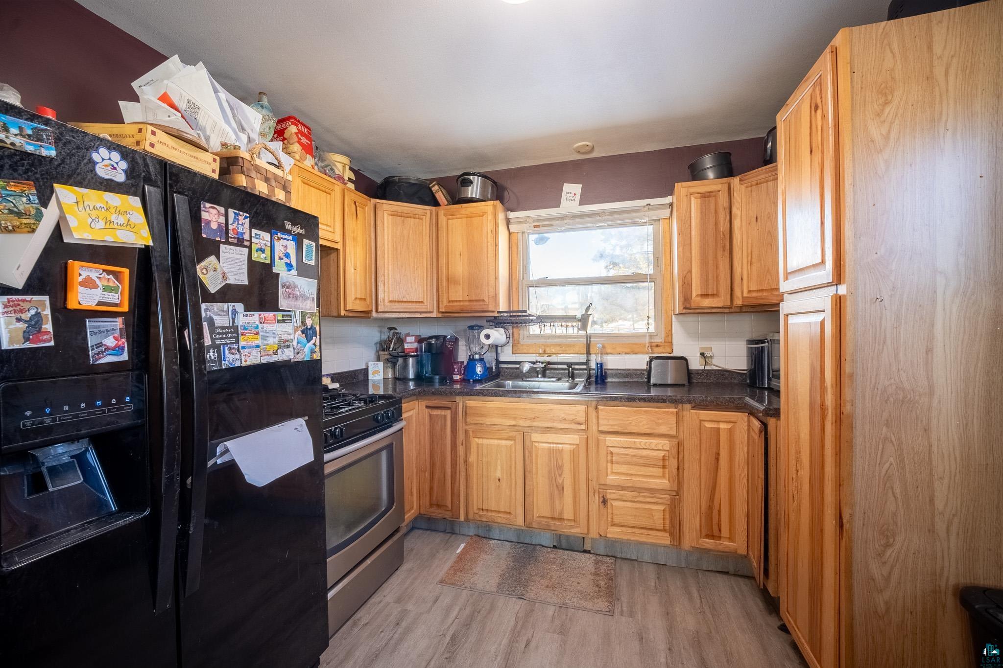 39 Edison Blvd, Silver Bay, MN 55614 Listing Photo  5