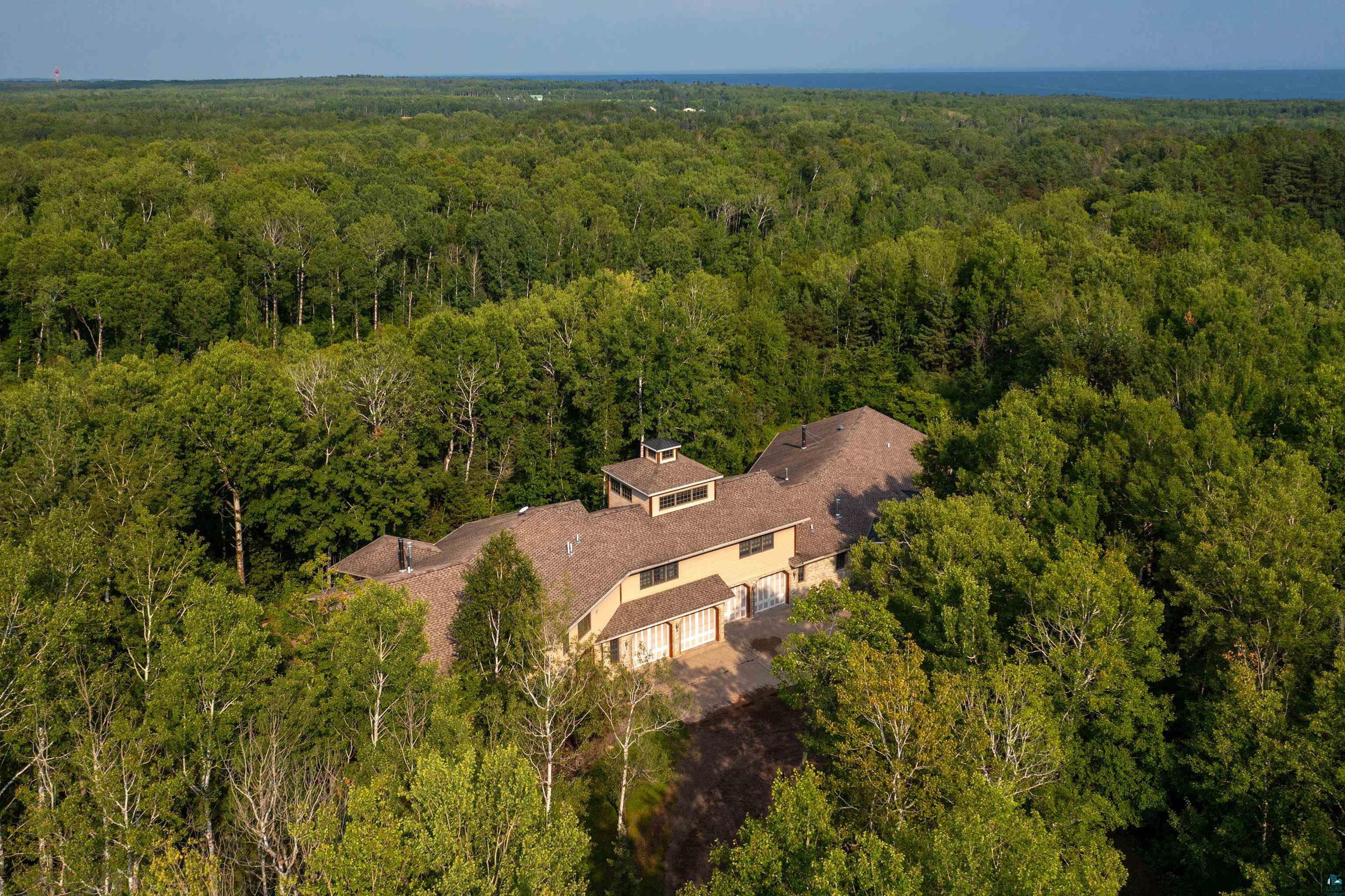5616 McQuade Rd, Duluth, MN 55804 Listing Photo  2