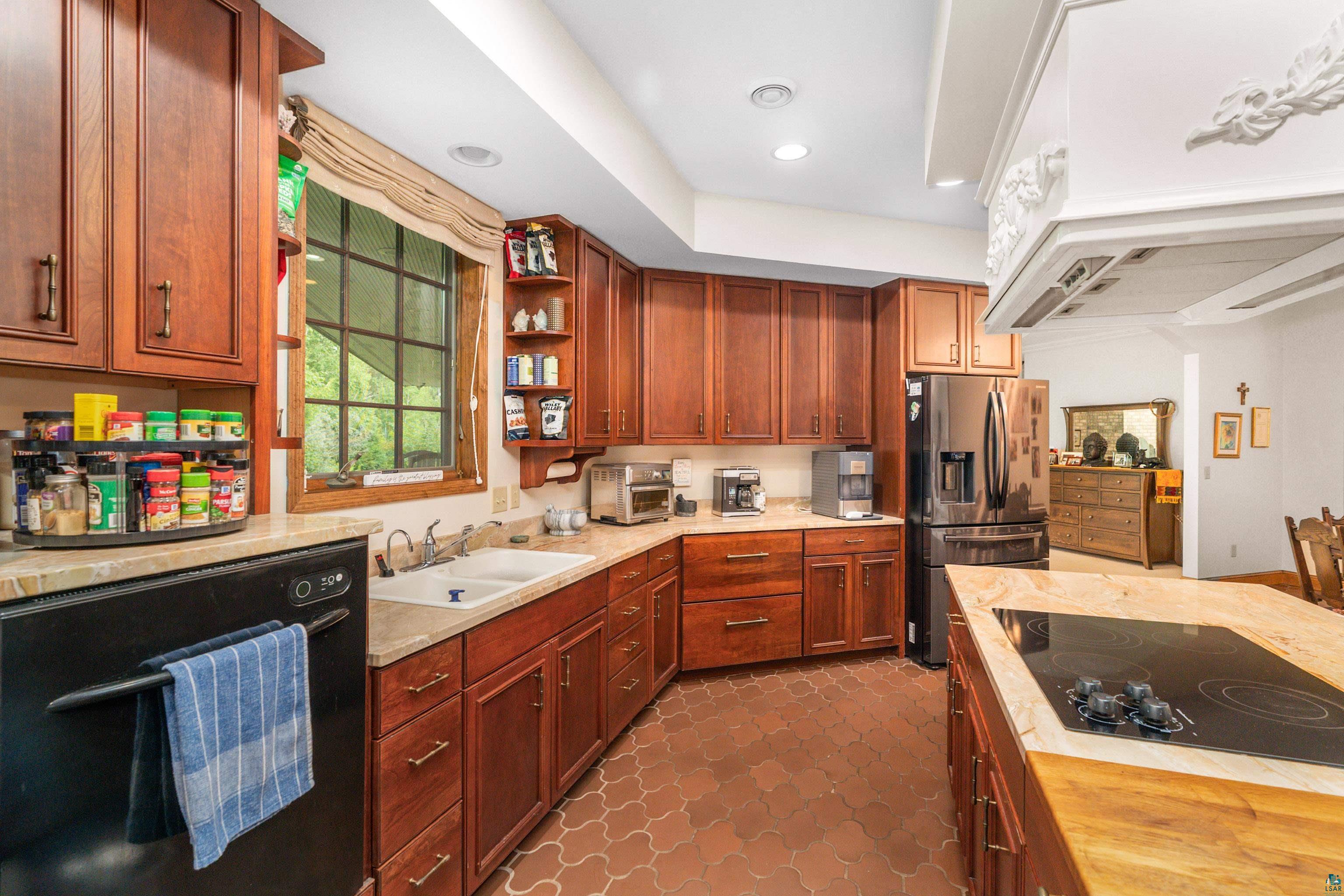 5616 McQuade Rd, Duluth, MN 55804 Listing Photo  54