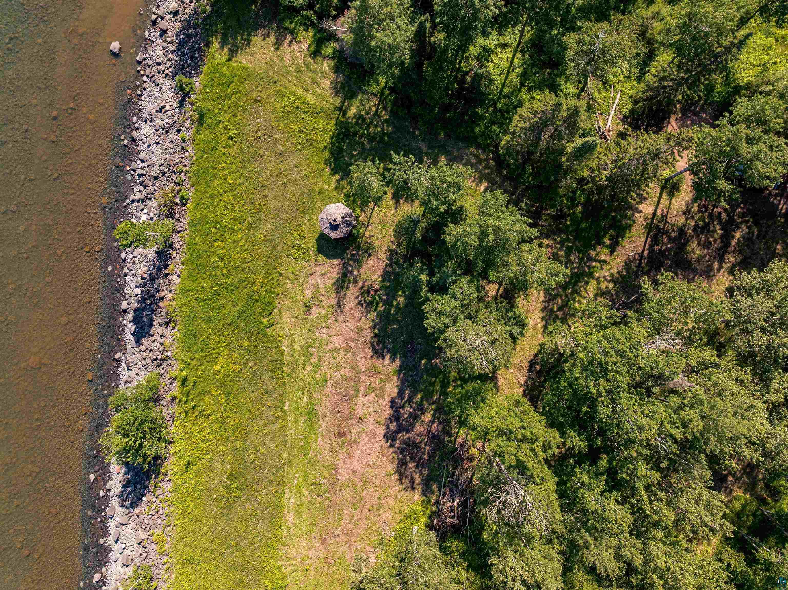 966 W Bay Rd, Two Harbors, MN 55616 Listing Photo  17