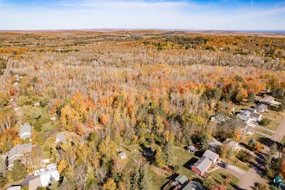 xxx Amity Drive, Duluth, MN 55803 Listing Photo  19