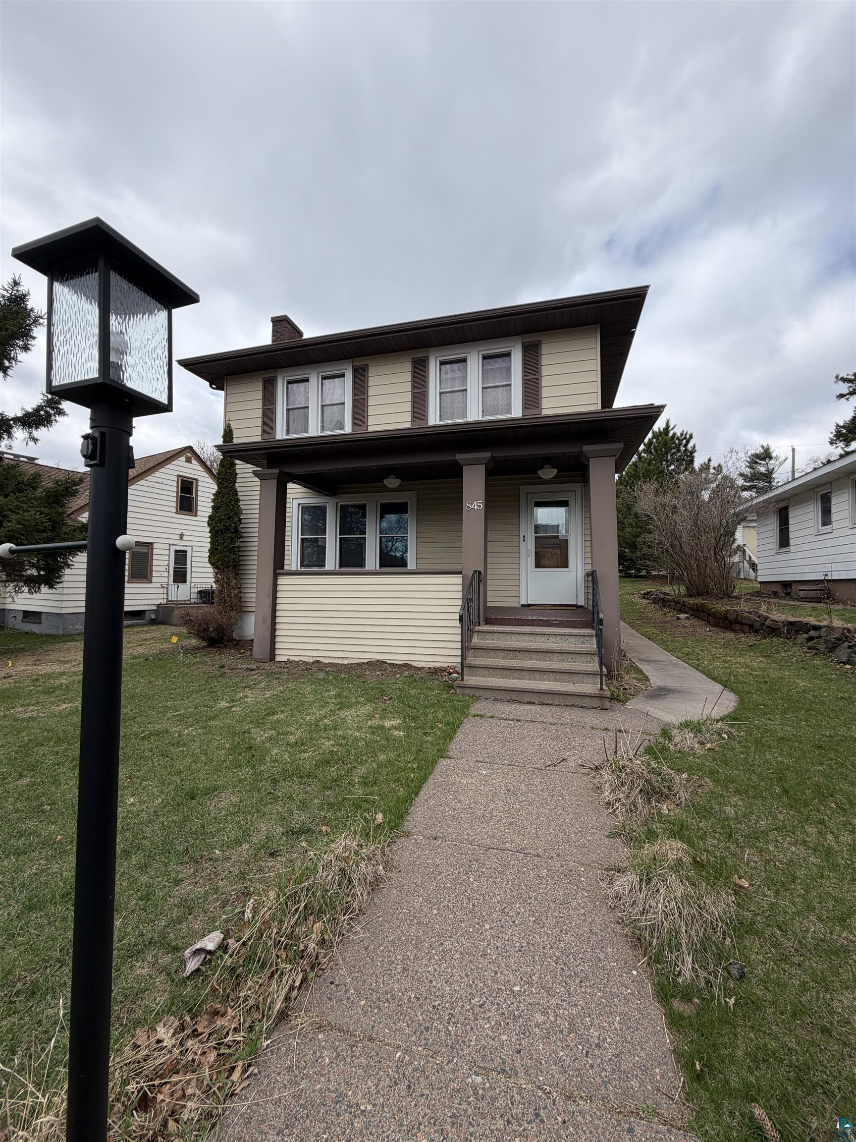 845 Grandview Ave, Duluth, MN 55812 Listing Photo  1