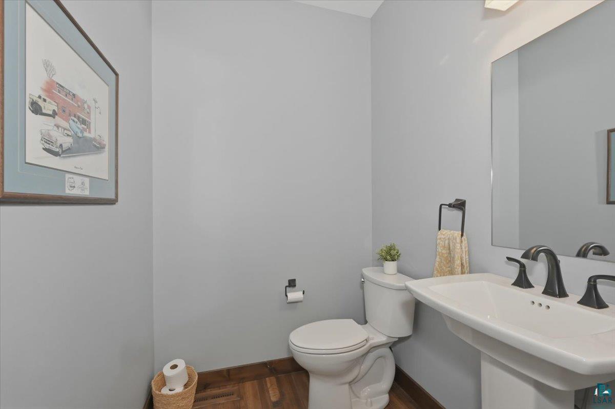 1774 Highway 2, Two Harbors, MN 55616 Listing Photo  25