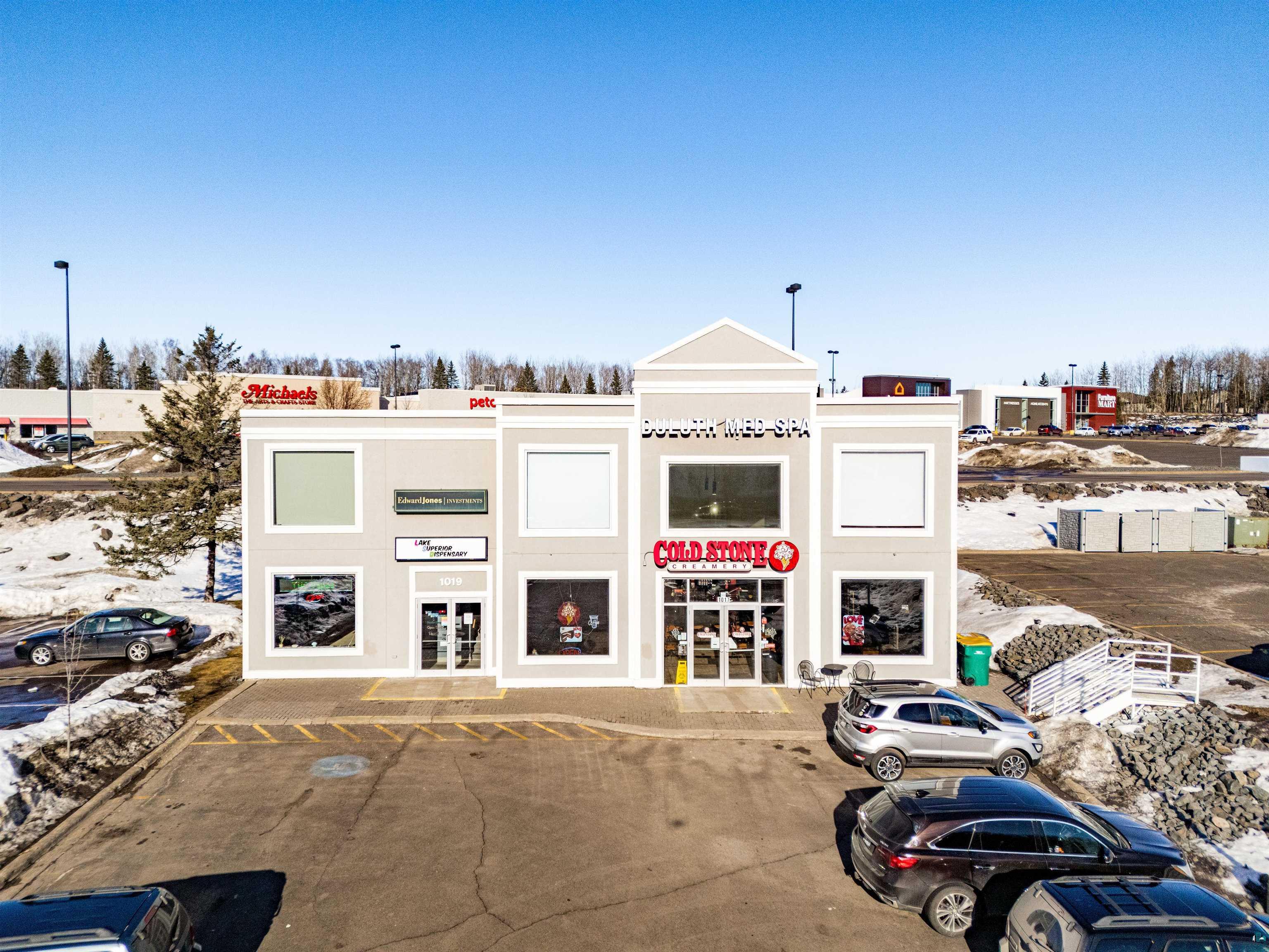 1017-1019 W Central Entrance, Duluth, MN 55811 Listing Photo  1