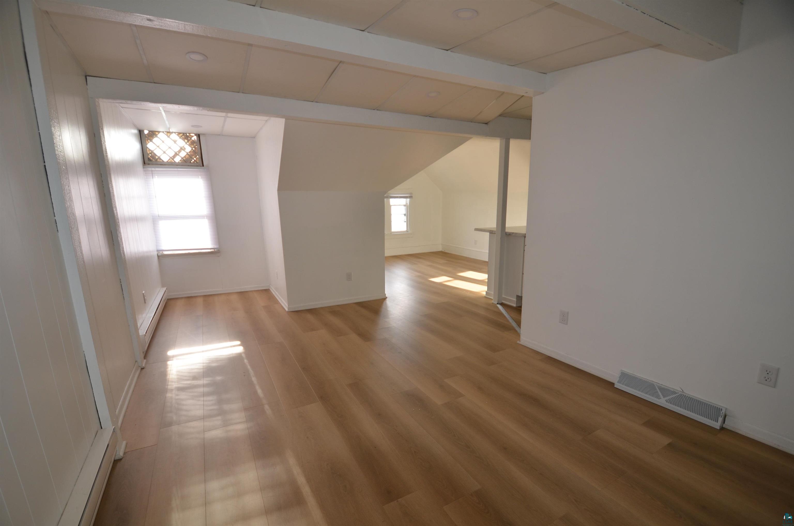 1905-07 E Superior St, Duluth, MN 55812 Listing Photo  16