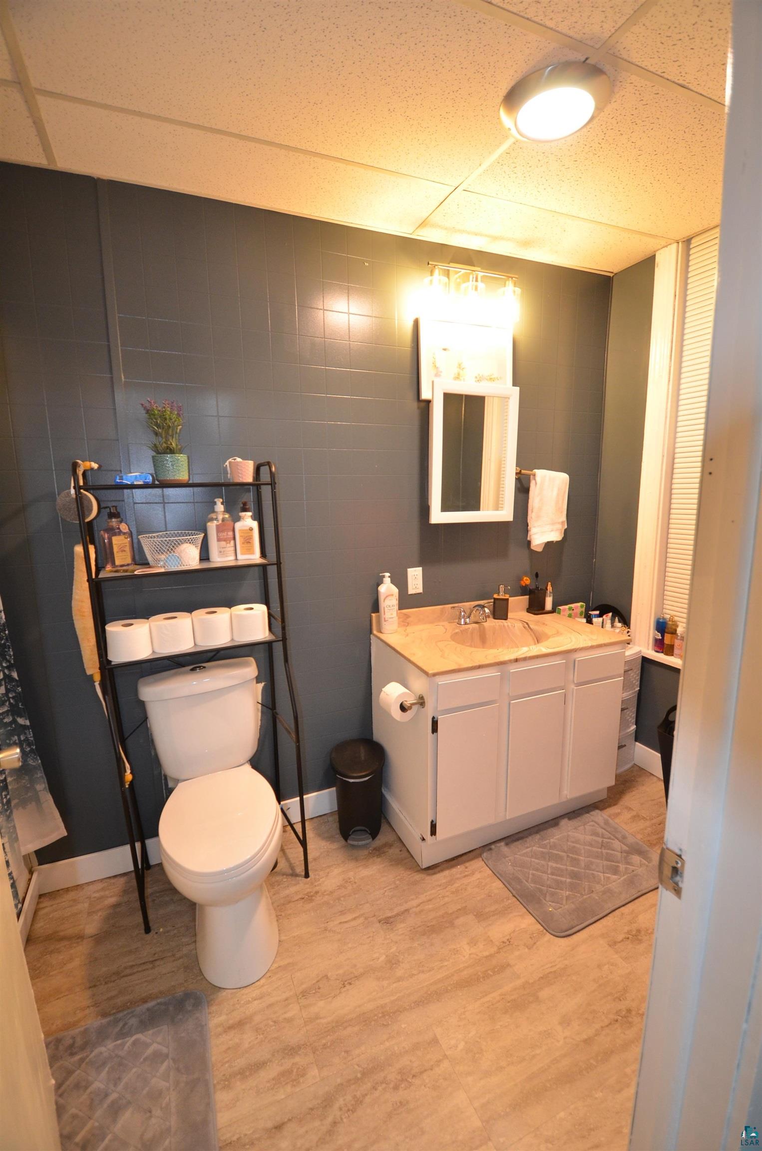 1905-07 E Superior St, Duluth, MN 55812 Listing Photo  41