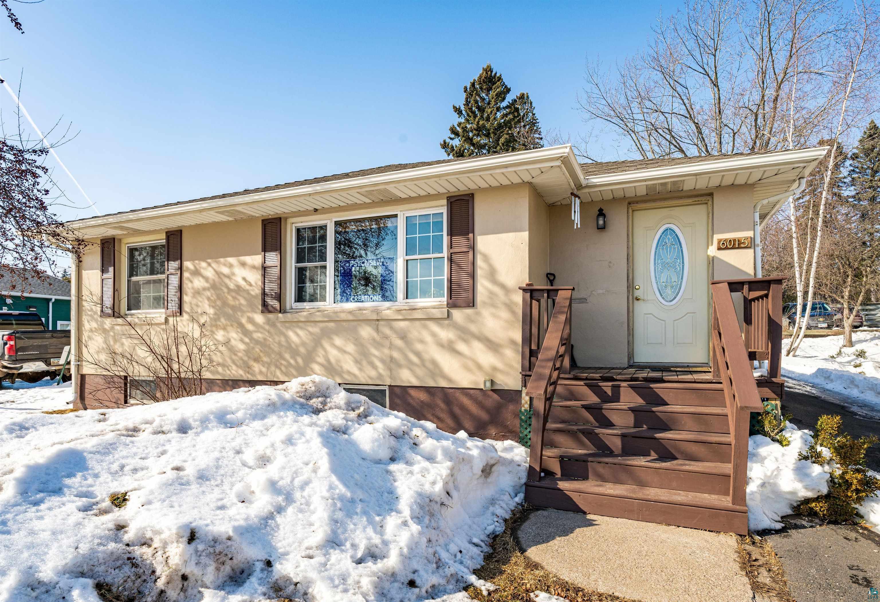 6015 E Superior St, Duluth, MN 55804 Listing Photo  1