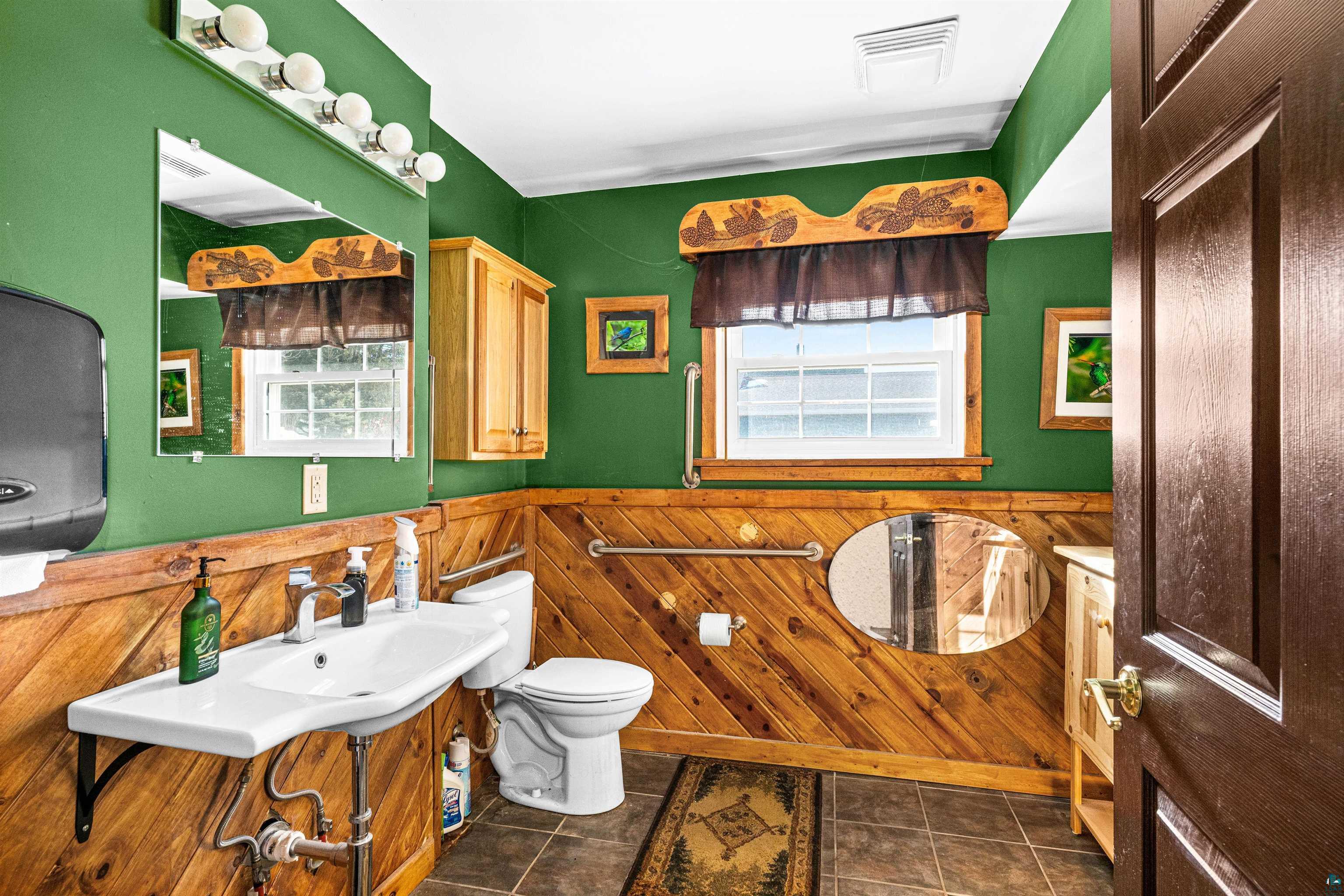 6015 E Superior St, Duluth, MN 55804 Listing Photo  14