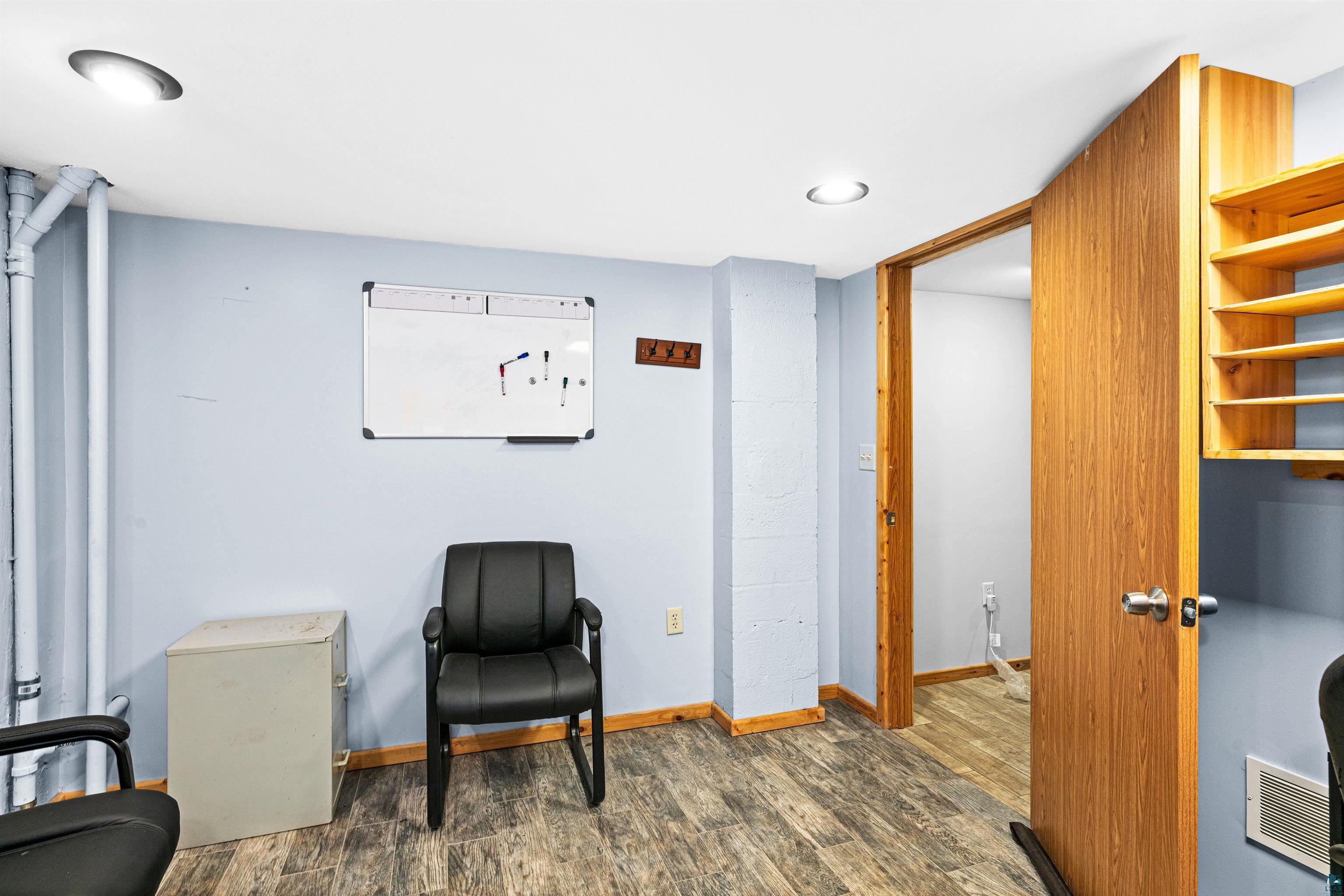 6015 E Superior St, Duluth, MN 55804 Listing Photo  21