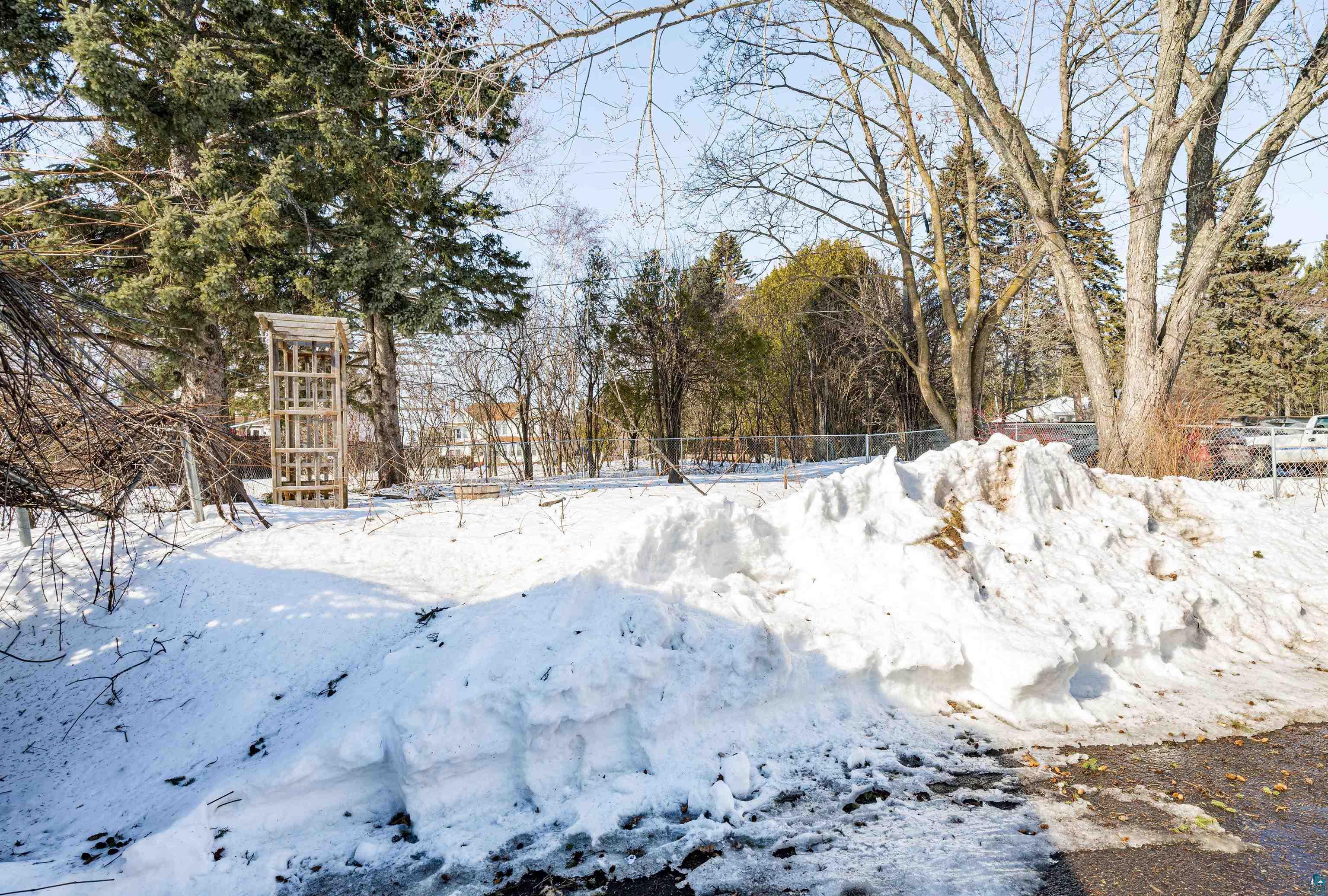 6015 E Superior St, Duluth, MN 55804 Listing Photo  35