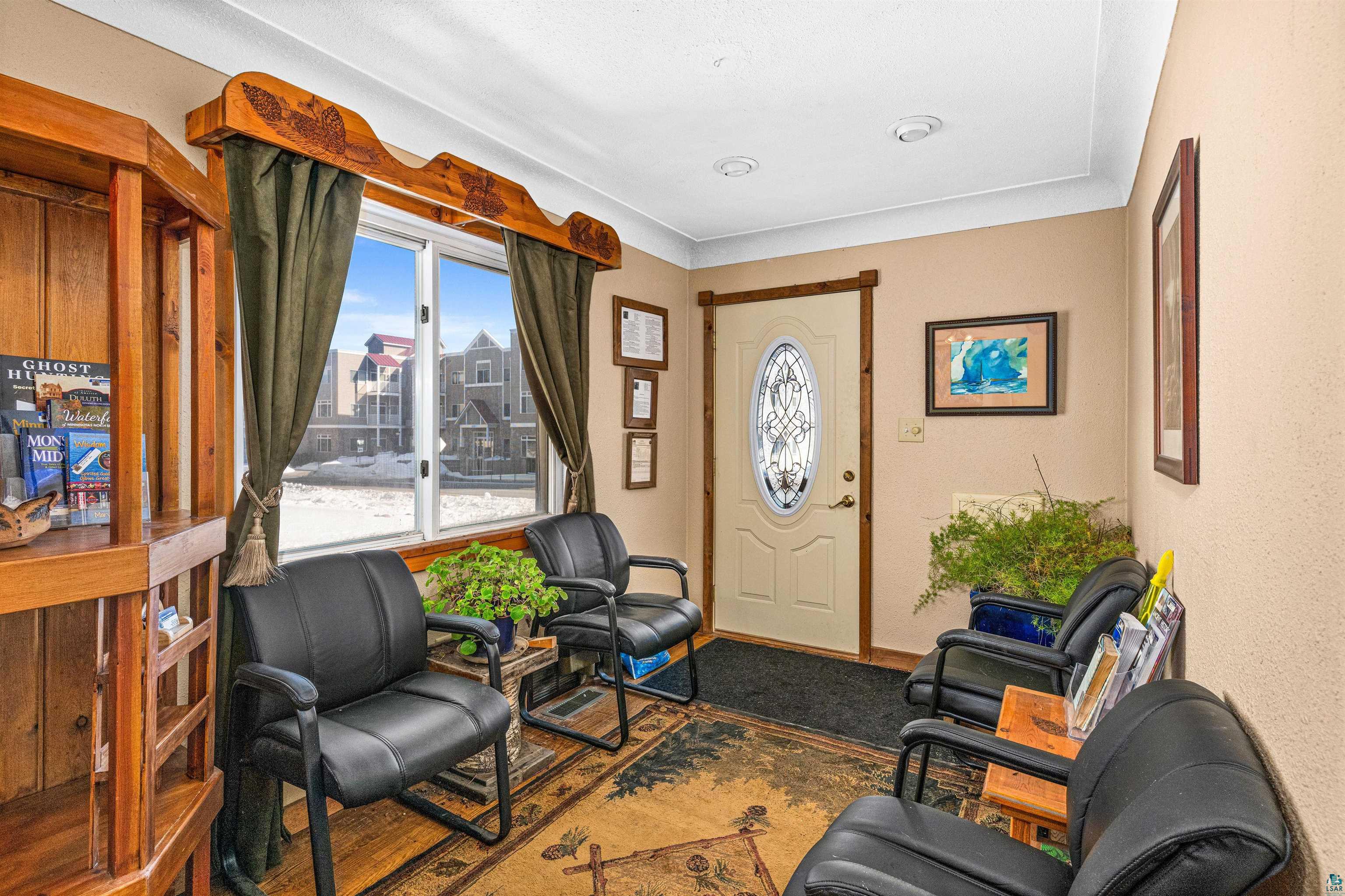 6015 E Superior St, Duluth, MN 55804 Listing Photo  6
