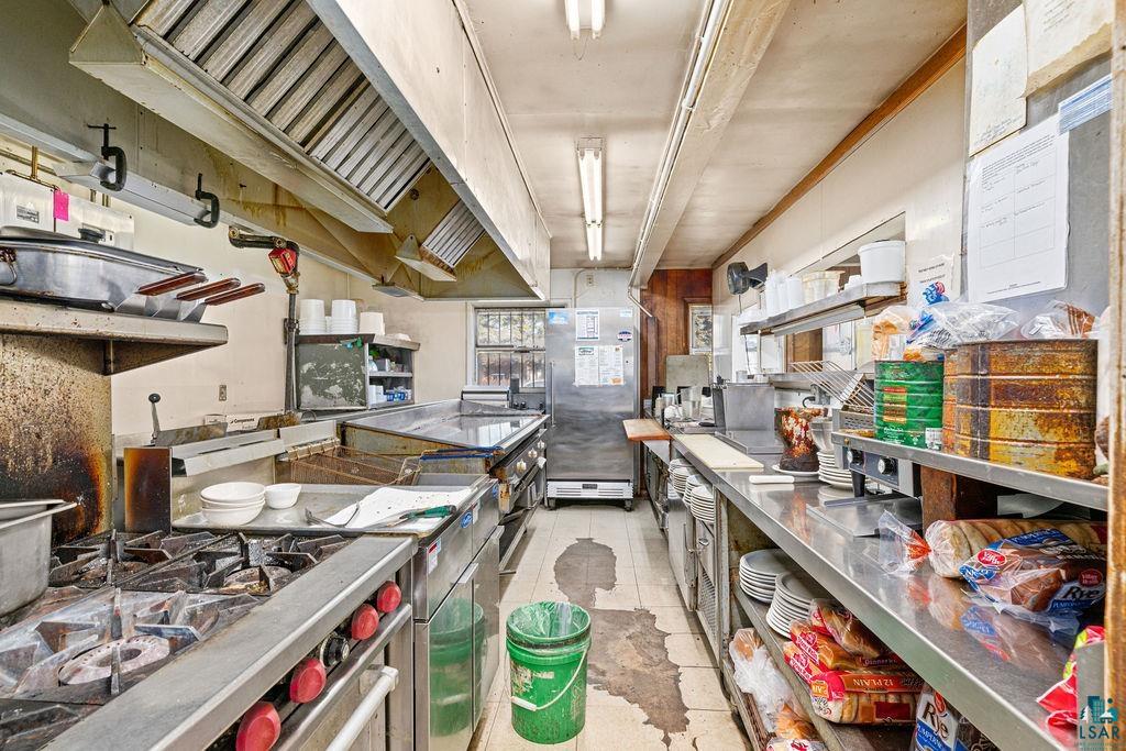 803 N 5th St, Superior, WI 54880 Listing Photo  8