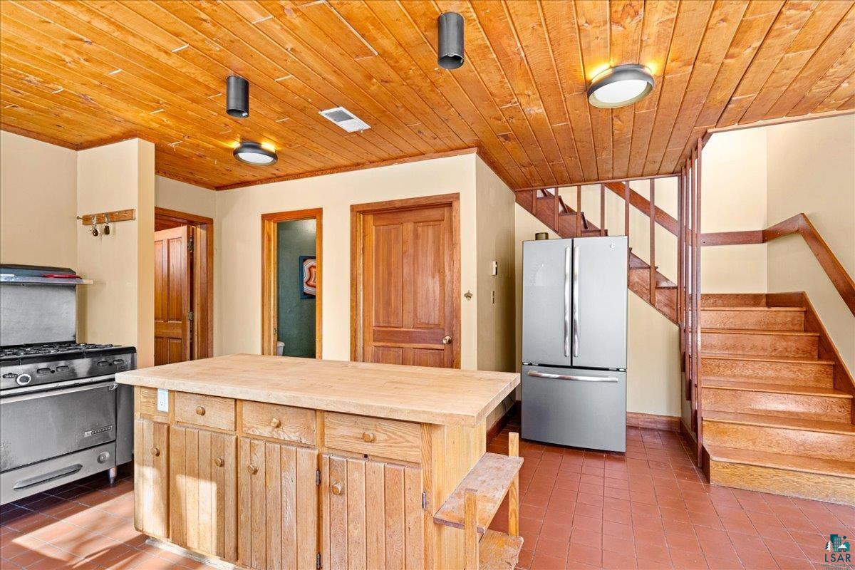 5875 North Shore Dr, Duluth, MN 55805 Listing Photo  8