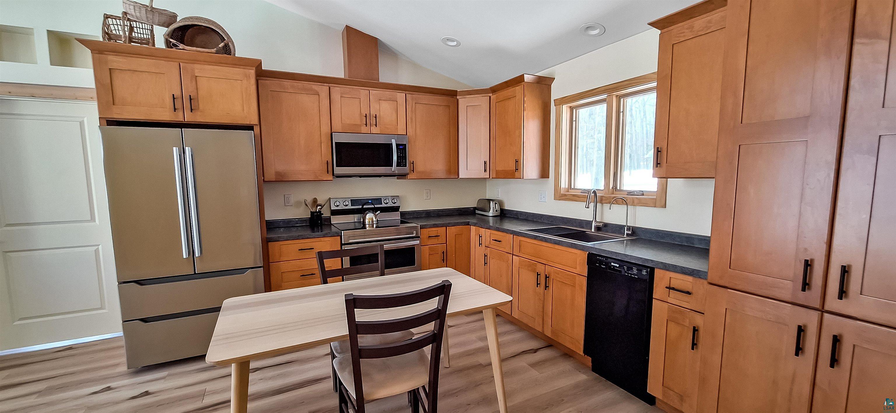 1117 South Shore Rd, LaPointe, WI 54850 Listing Photo  27