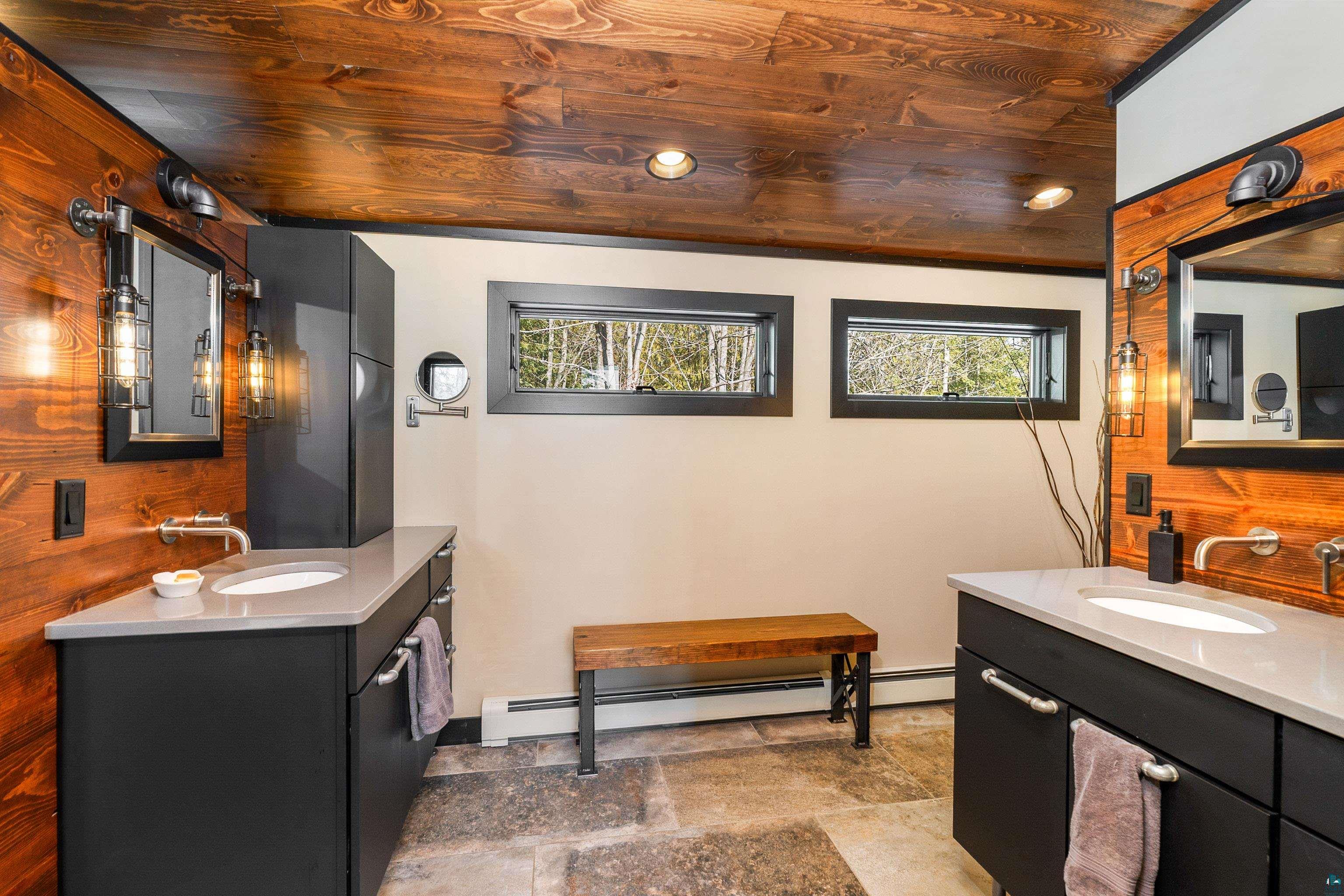 3515 Greysolon Rd, Duluth, MN 55804 Listing Photo  31