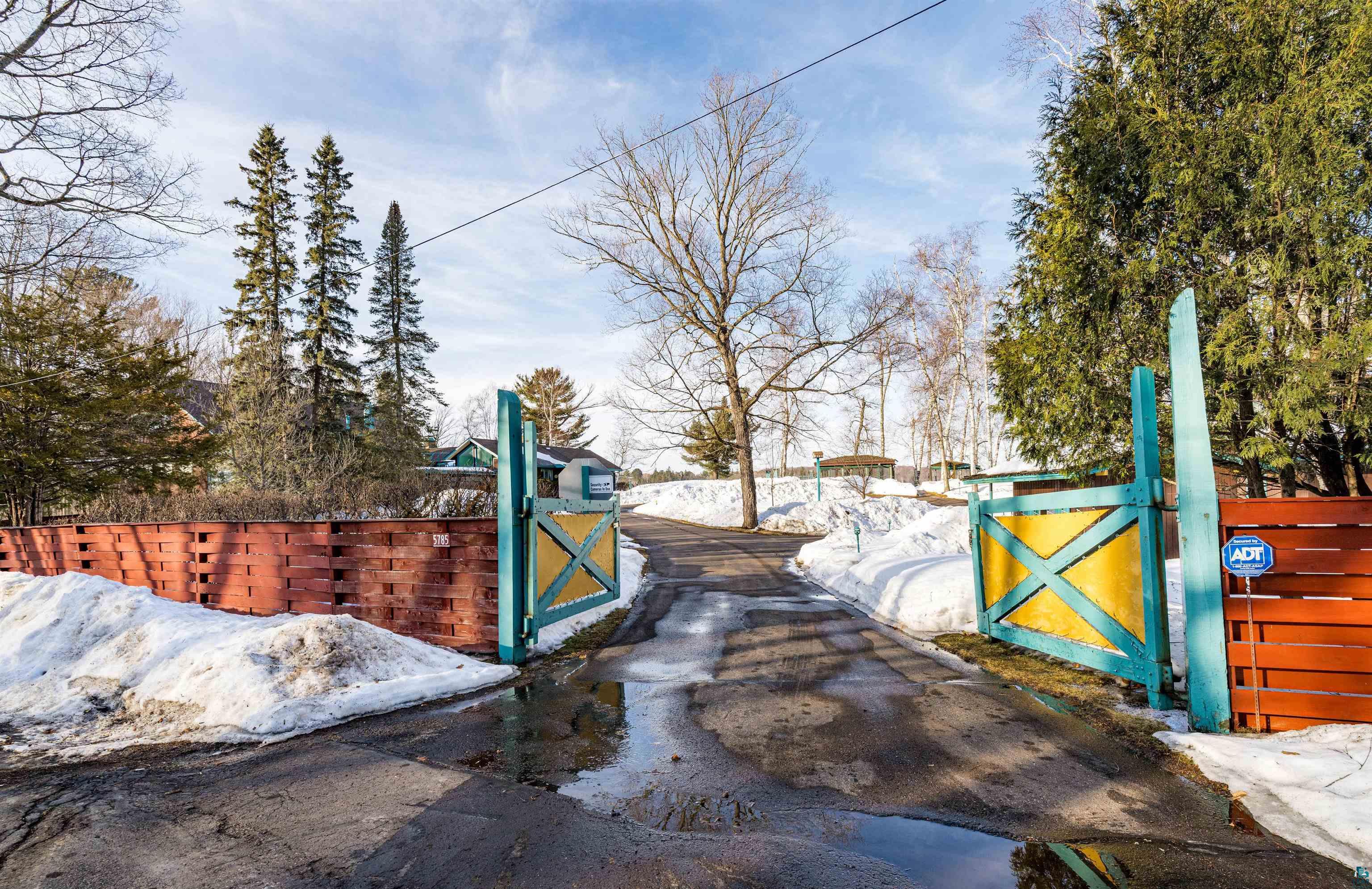 5781 S Pike Lake Rd, Duluth, MN 55811 Listing Photo  3