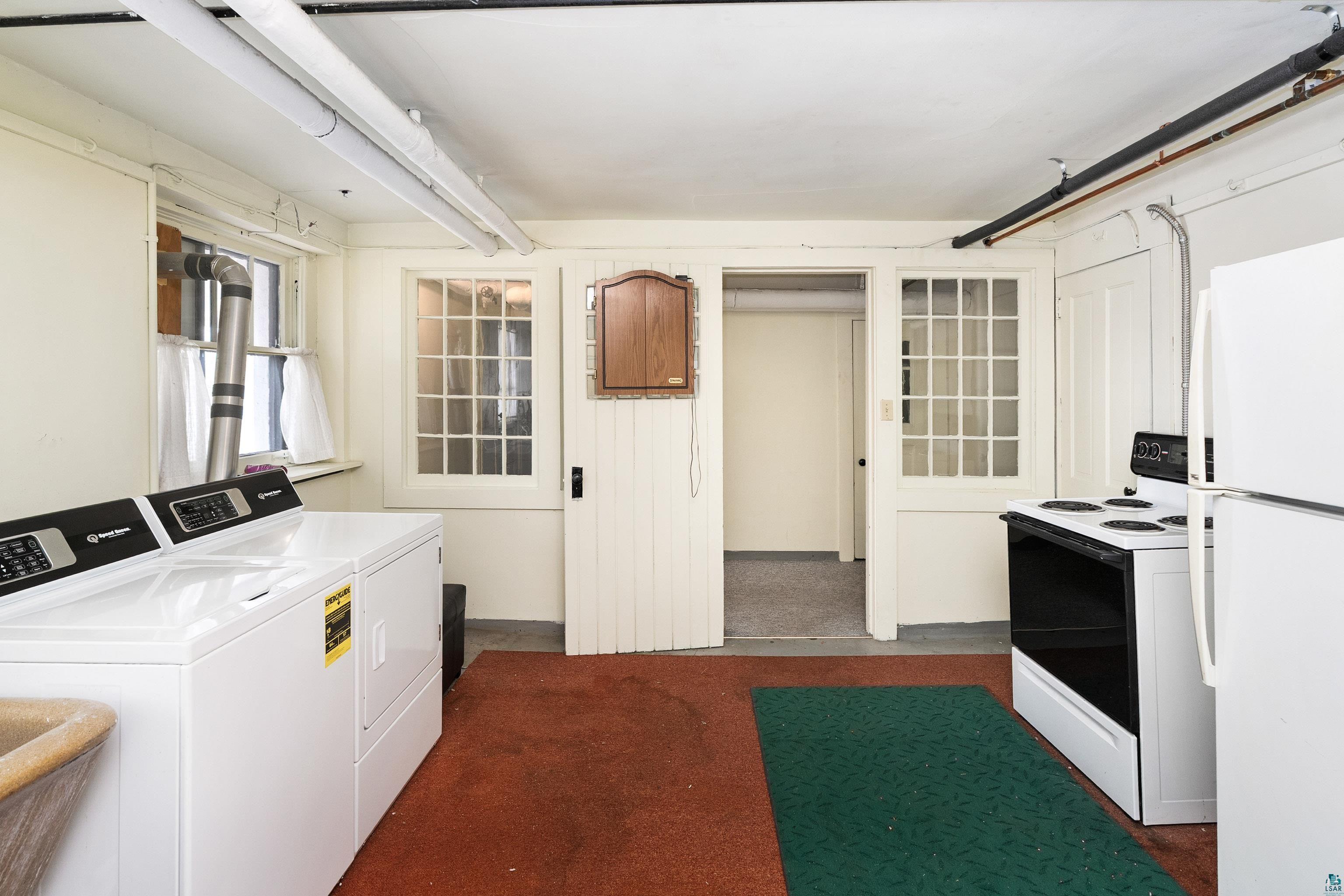 2514 E Superior St, Duluth, MN 55812 Listing Photo  64