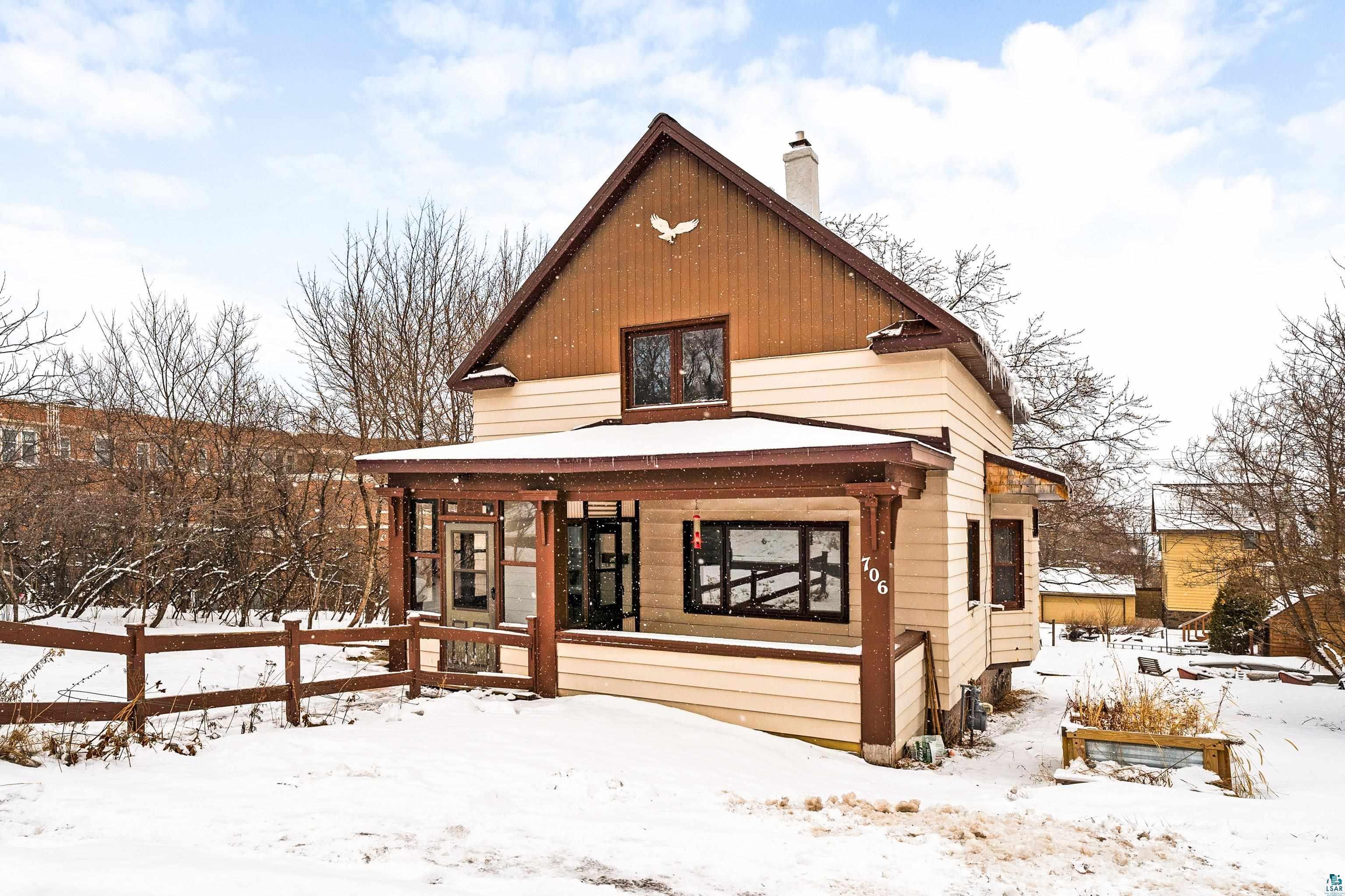 706 E 11th St, Duluth, MN 55805 Listing Photo  1
