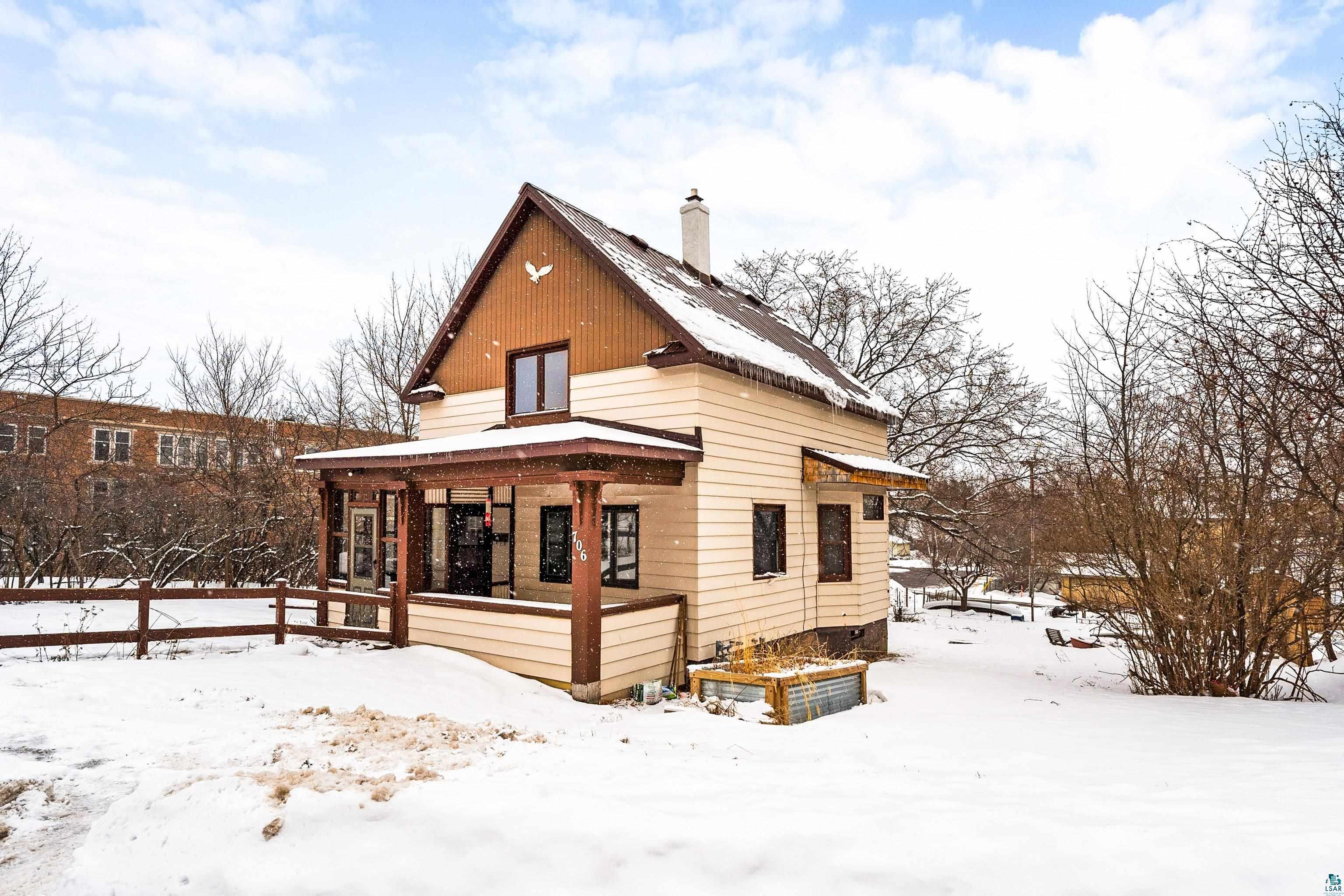 706 E 11th St, Duluth, MN 55805 Listing Photo  2