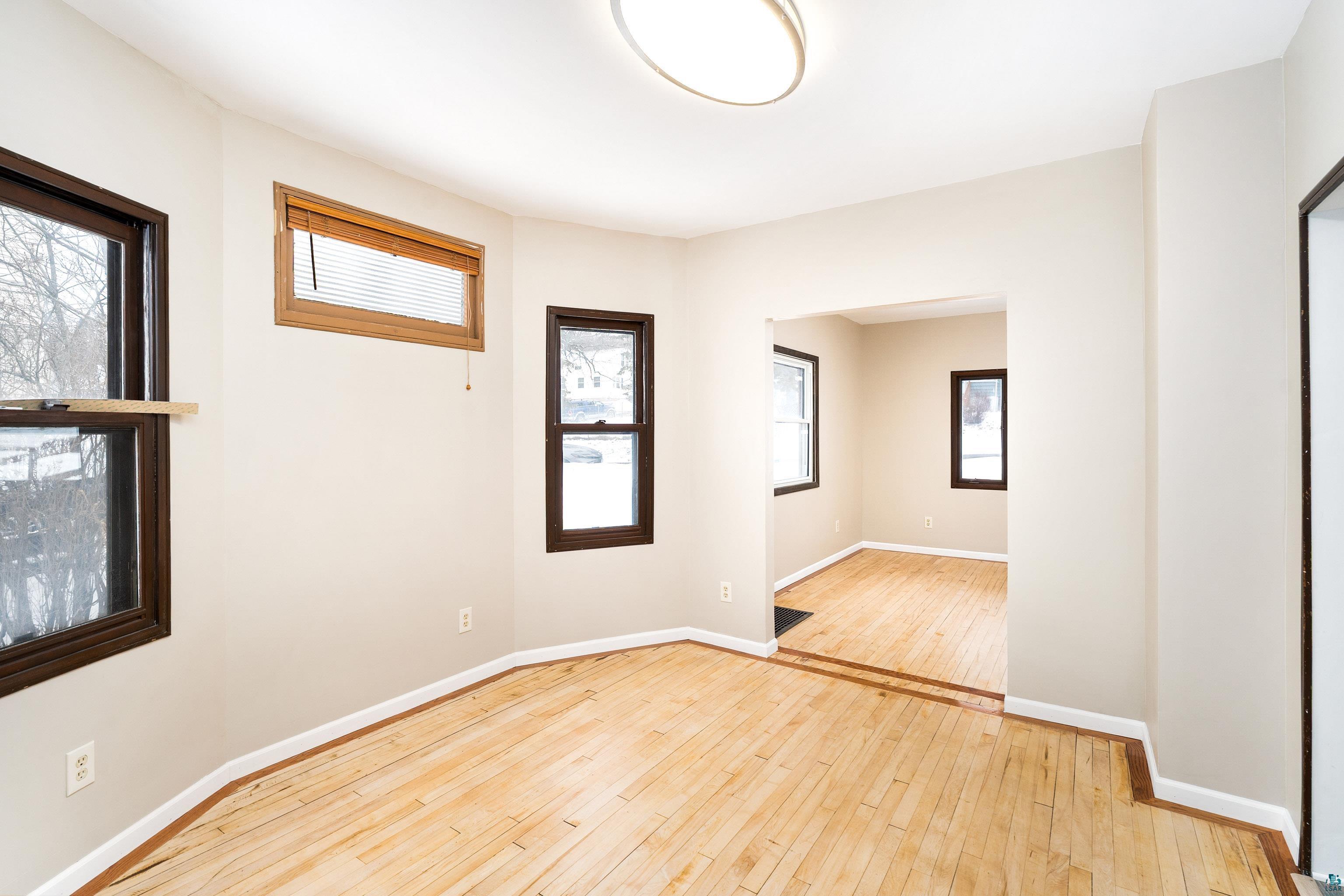 706 E 11th St, Duluth, MN 55805 Listing Photo  13