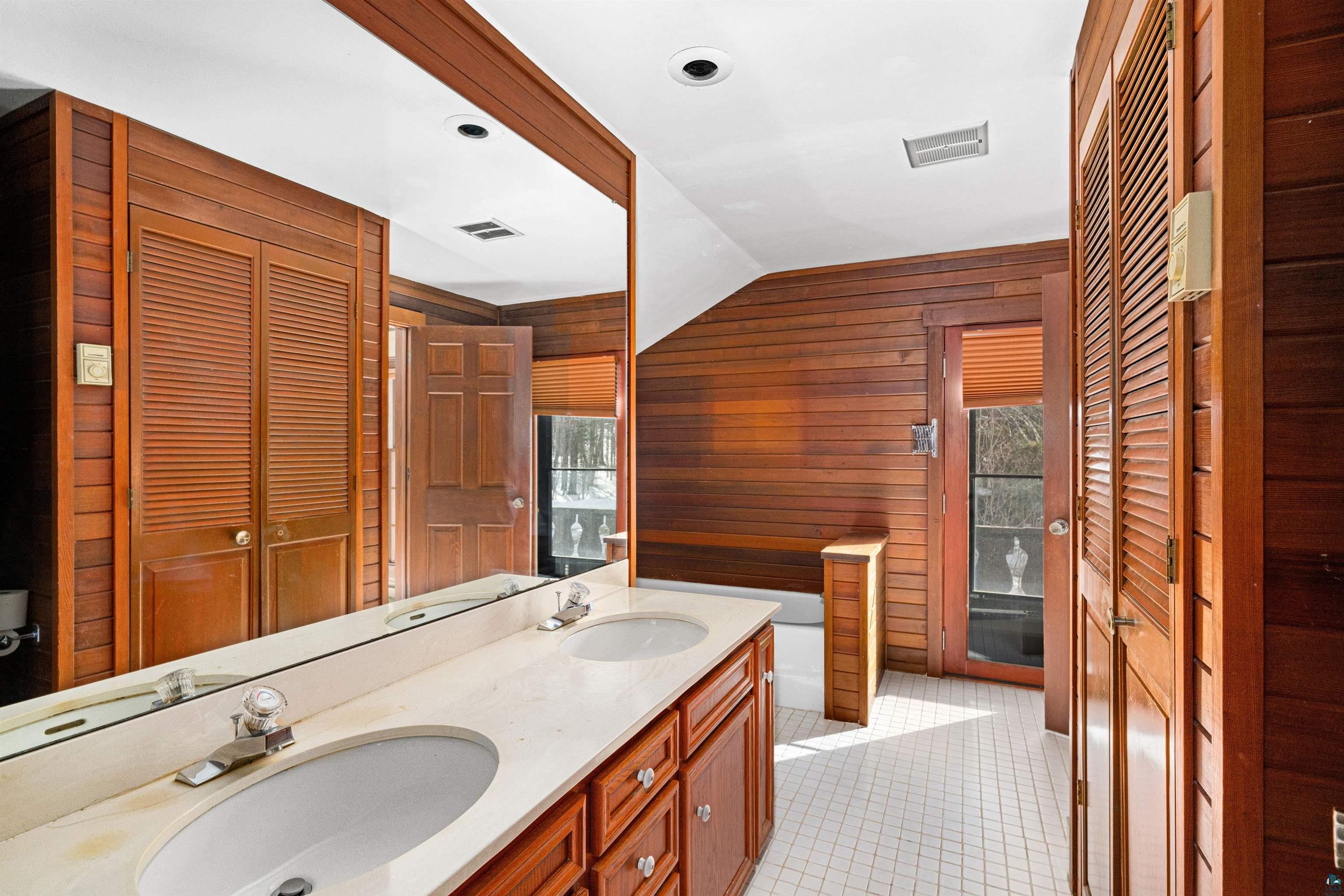 4437 Sunshine Lake Rd, Duluth, MN 55803 Listing Photo  47