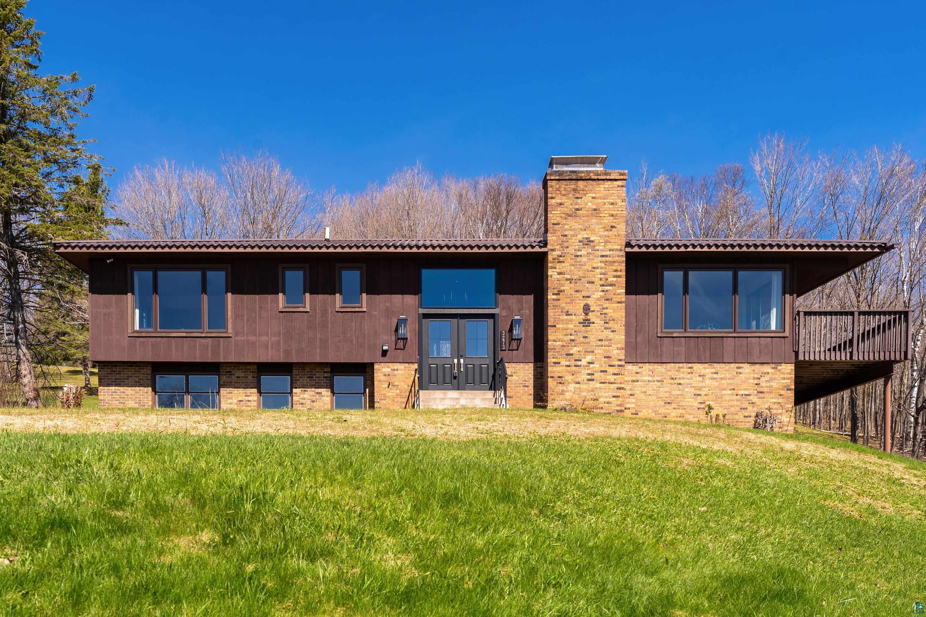3273 Strand Rd, Duluth, MN 55803 Listing Photo  1