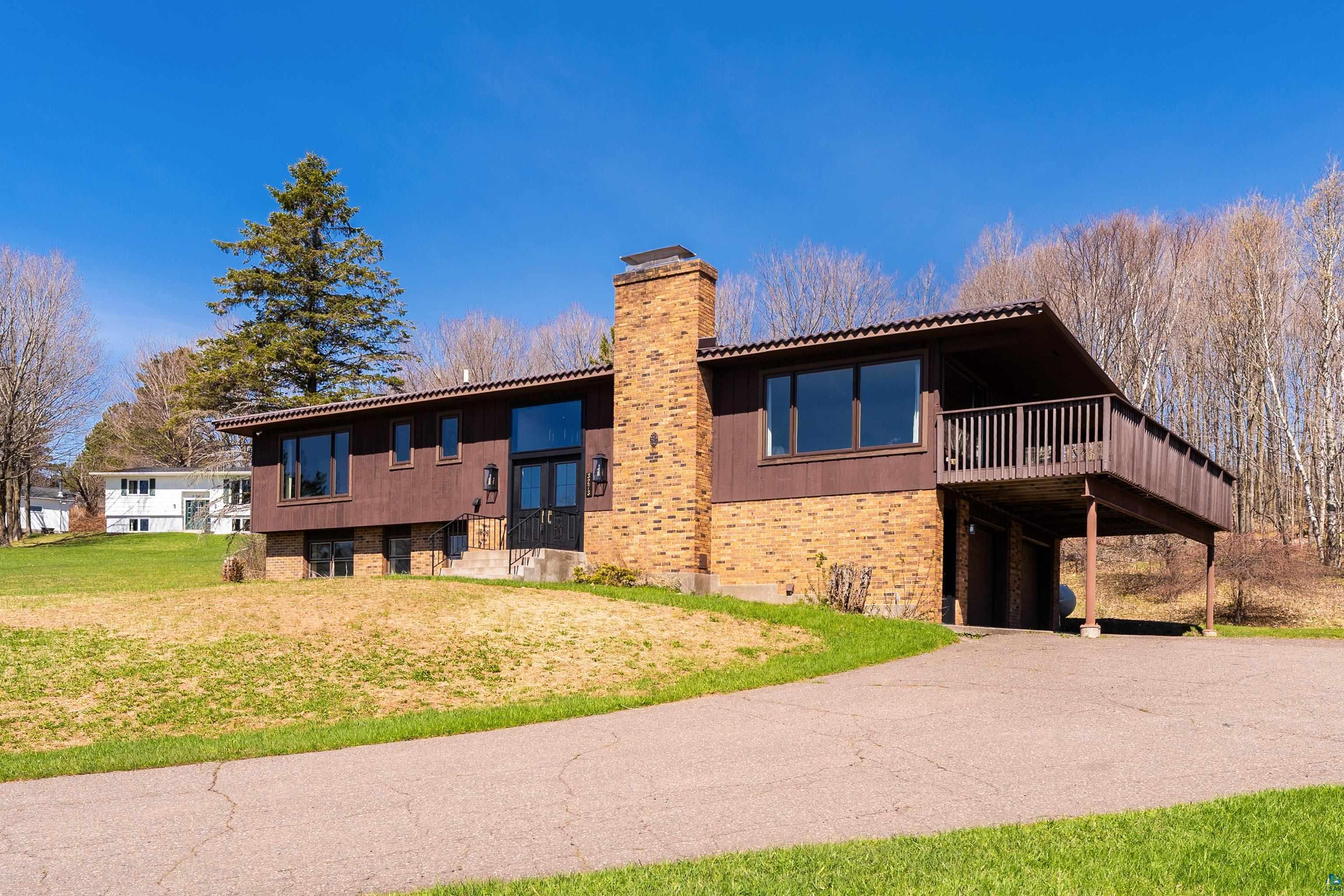 3273 Strand Rd, Duluth, MN 55803 Listing Photo  2