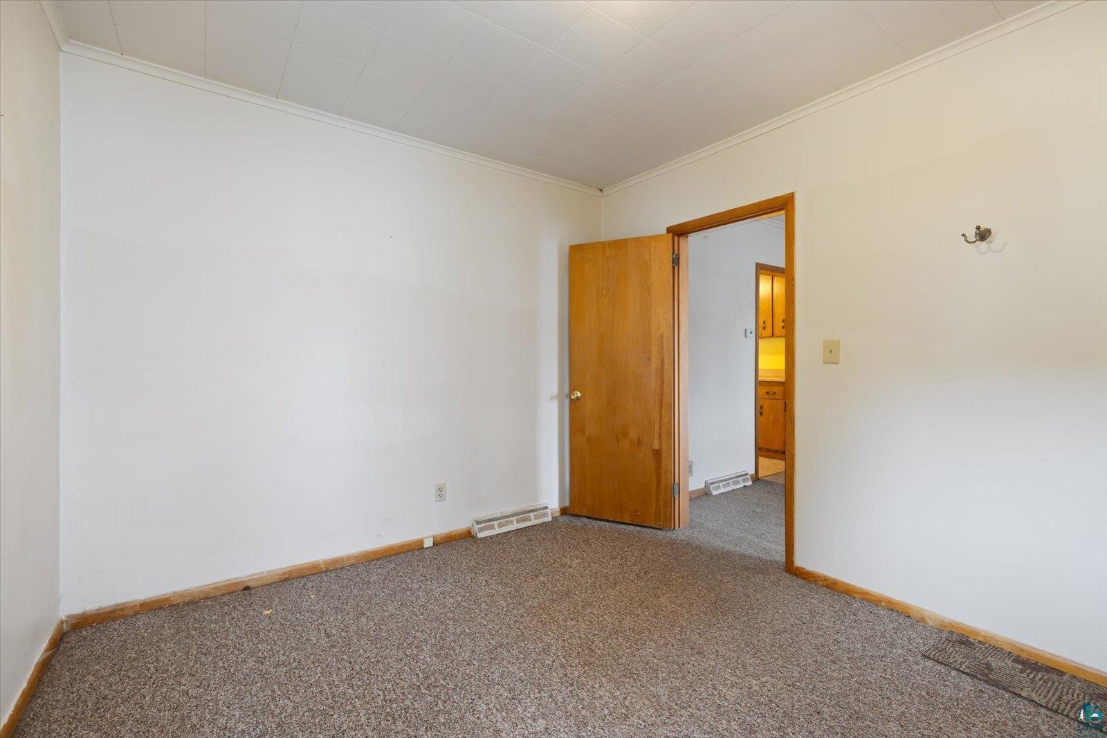 616 Summit St, Eveleth, MN 55734-3720 Listing Photo  13