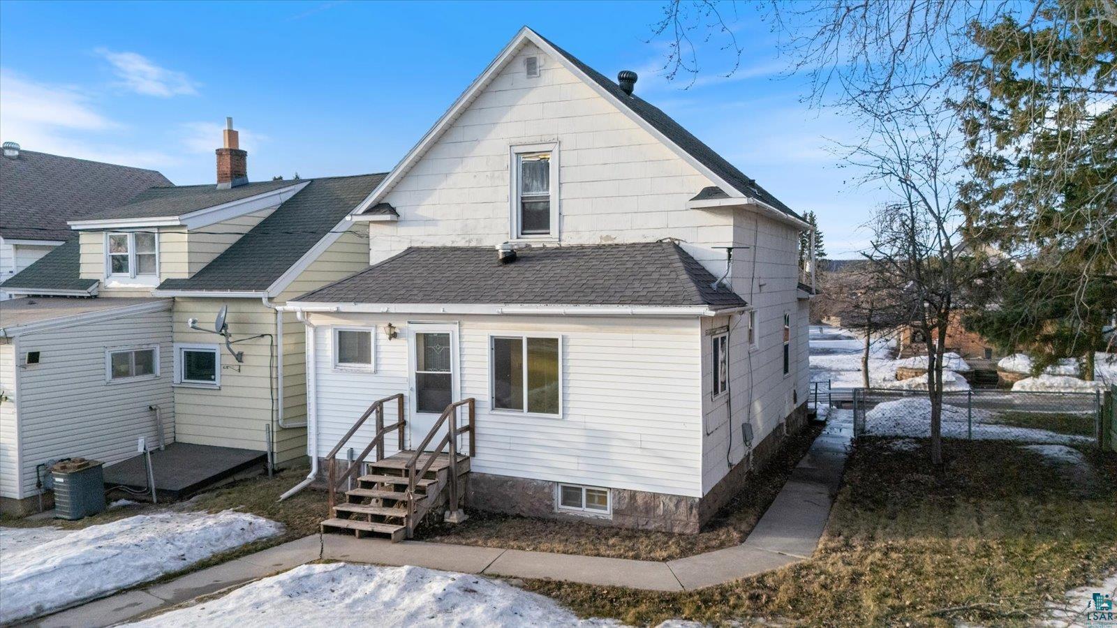 616 Summit St, Eveleth, MN 55734-3720 Listing Photo  3