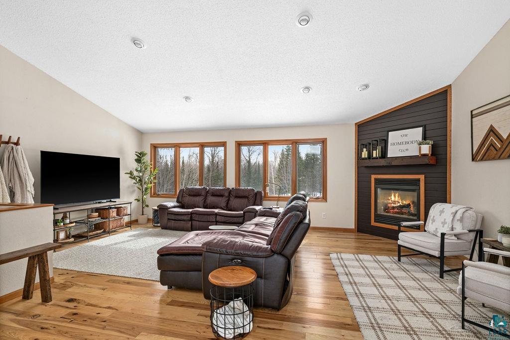 2783 Lauren Rd, Duluth, MN 55804 Listing Photo  18