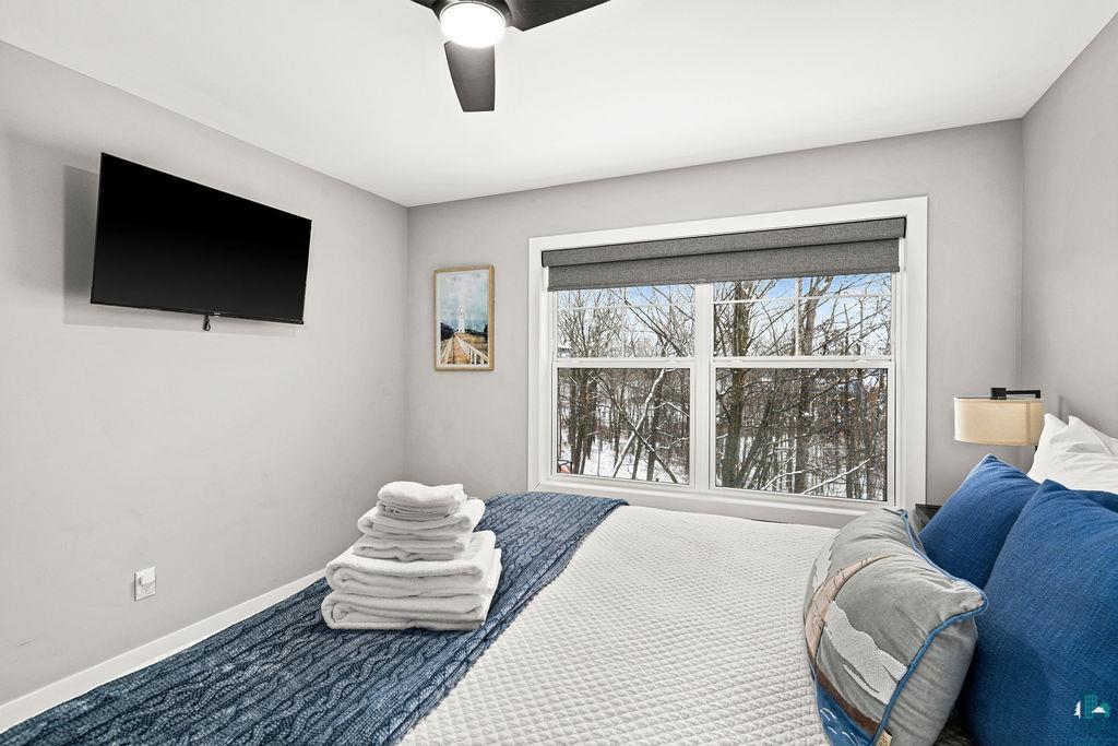 121 Kayak View Ct, Duluth, MN 55807 Listing Photo  12