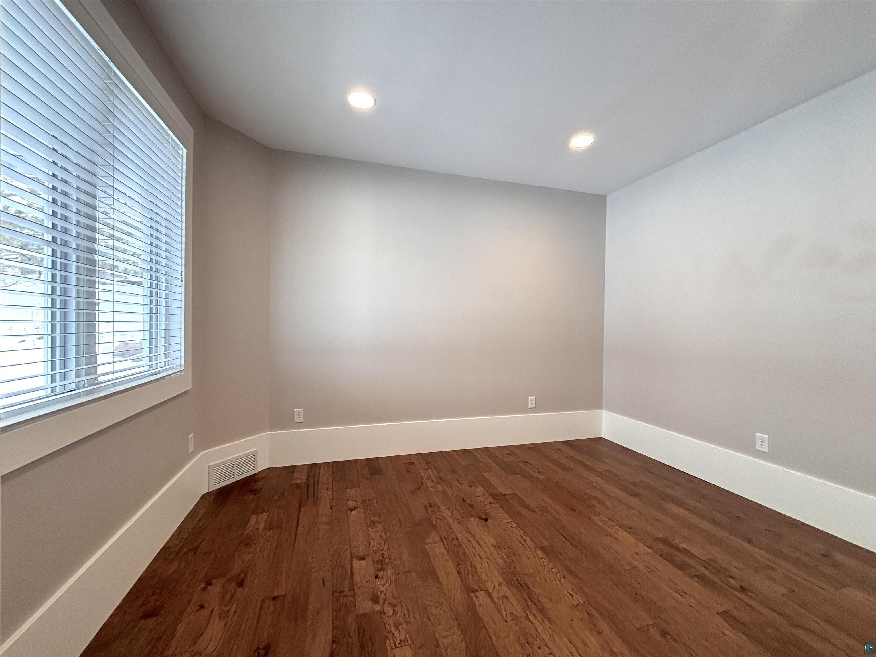 2718 Northridge Dr, Duluth, MN 55811 Listing Photo  14