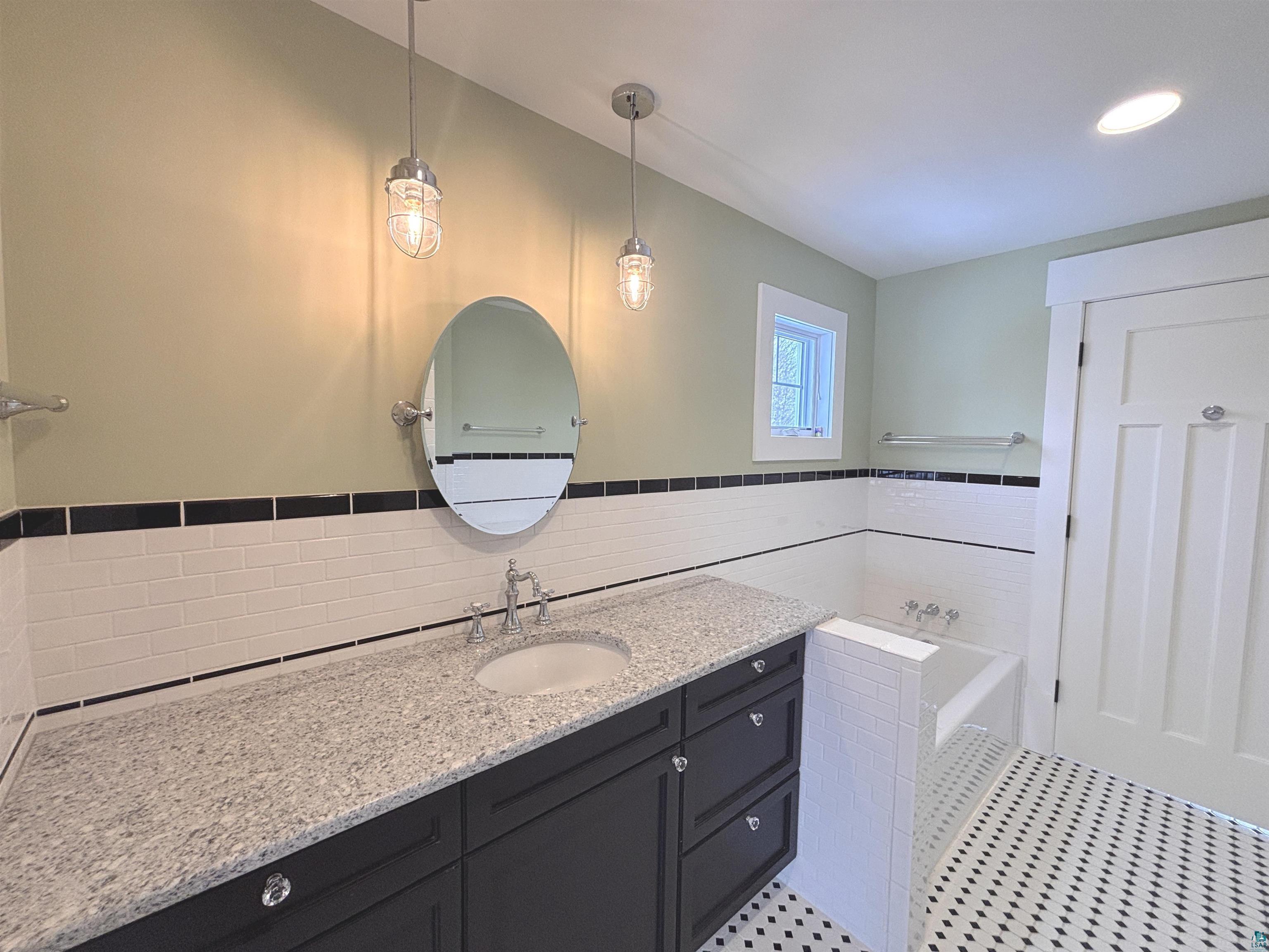 2718 Northridge Dr, Duluth, MN 55811 Listing Photo  19